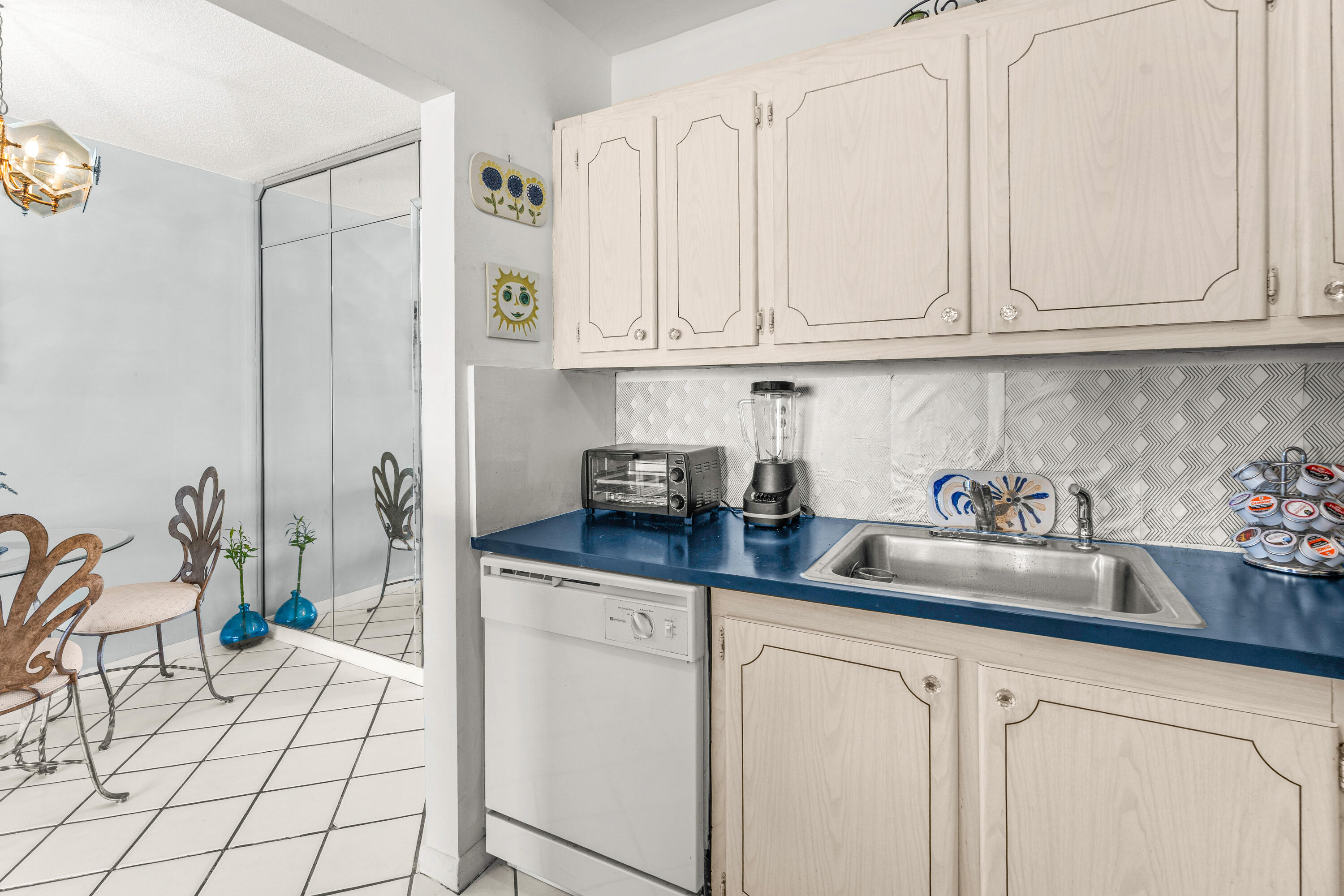 309 Sheffield M 309 Property Photo 8