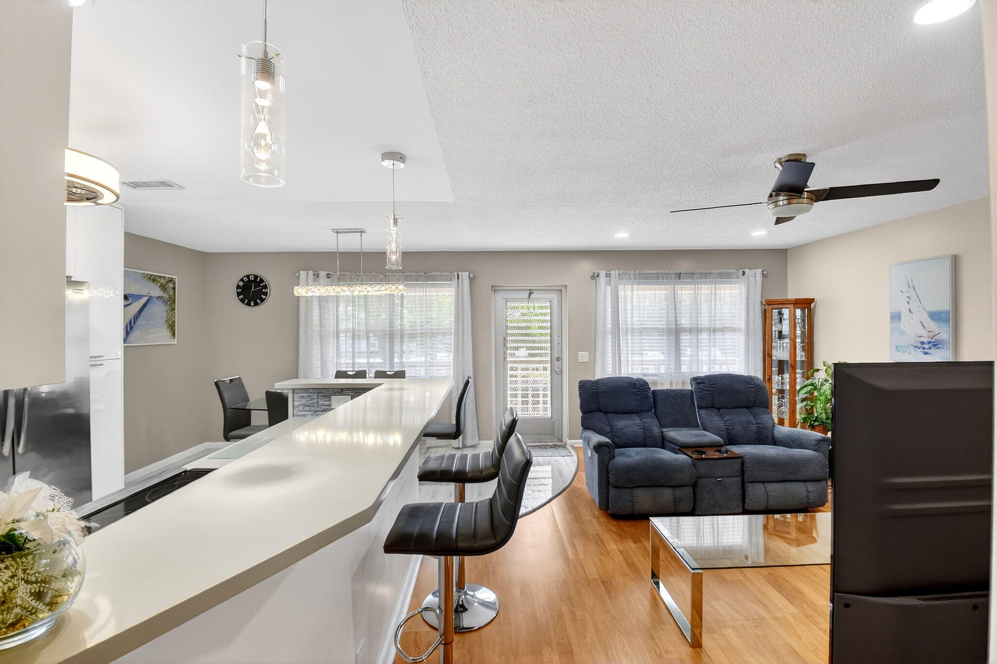 209 Somerset K Property Photo 13