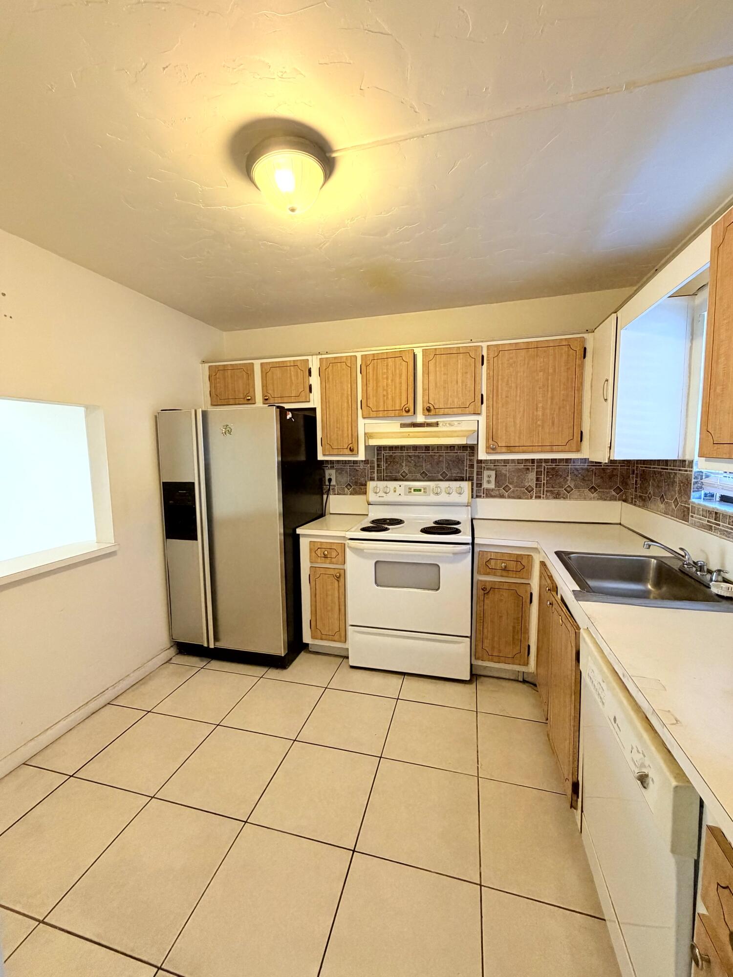9300 Sw 8th Street 107 Property Photo 5