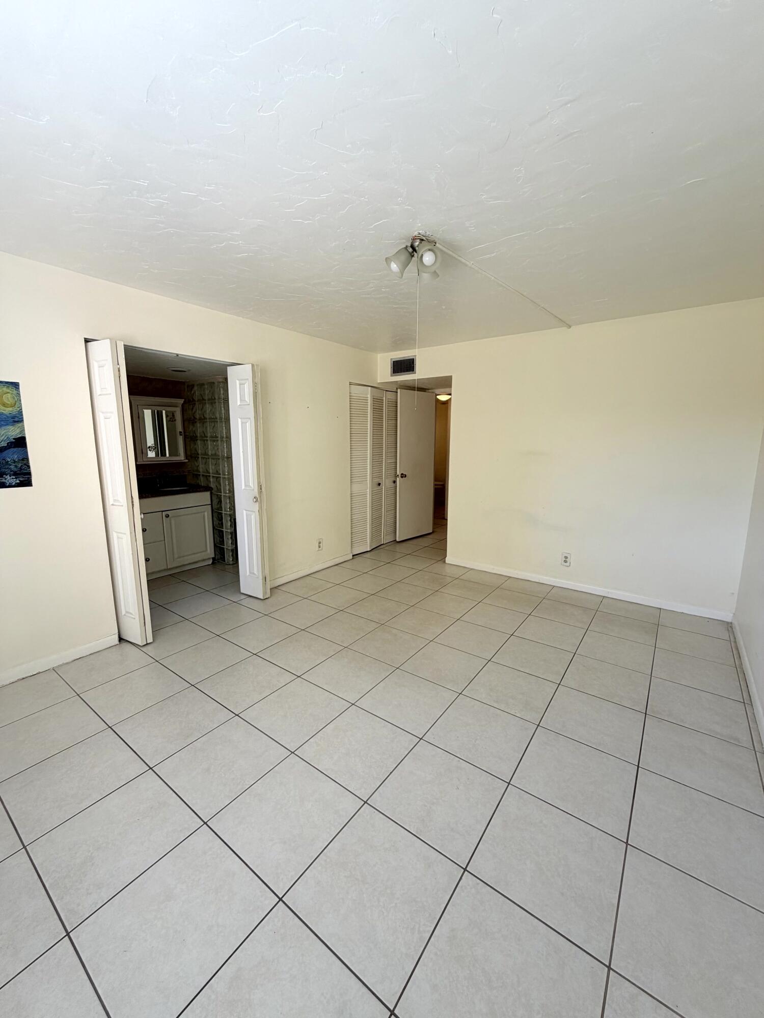 9300 Sw 8th Street 107 Property Photo 7