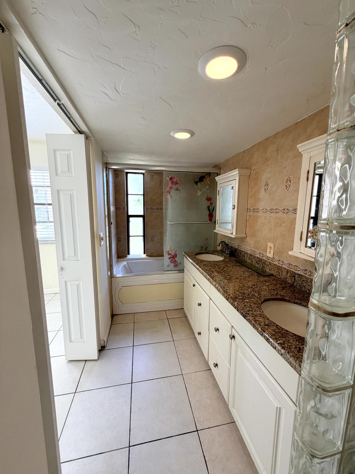9300 Sw 8th Street 107 Property Photo 10