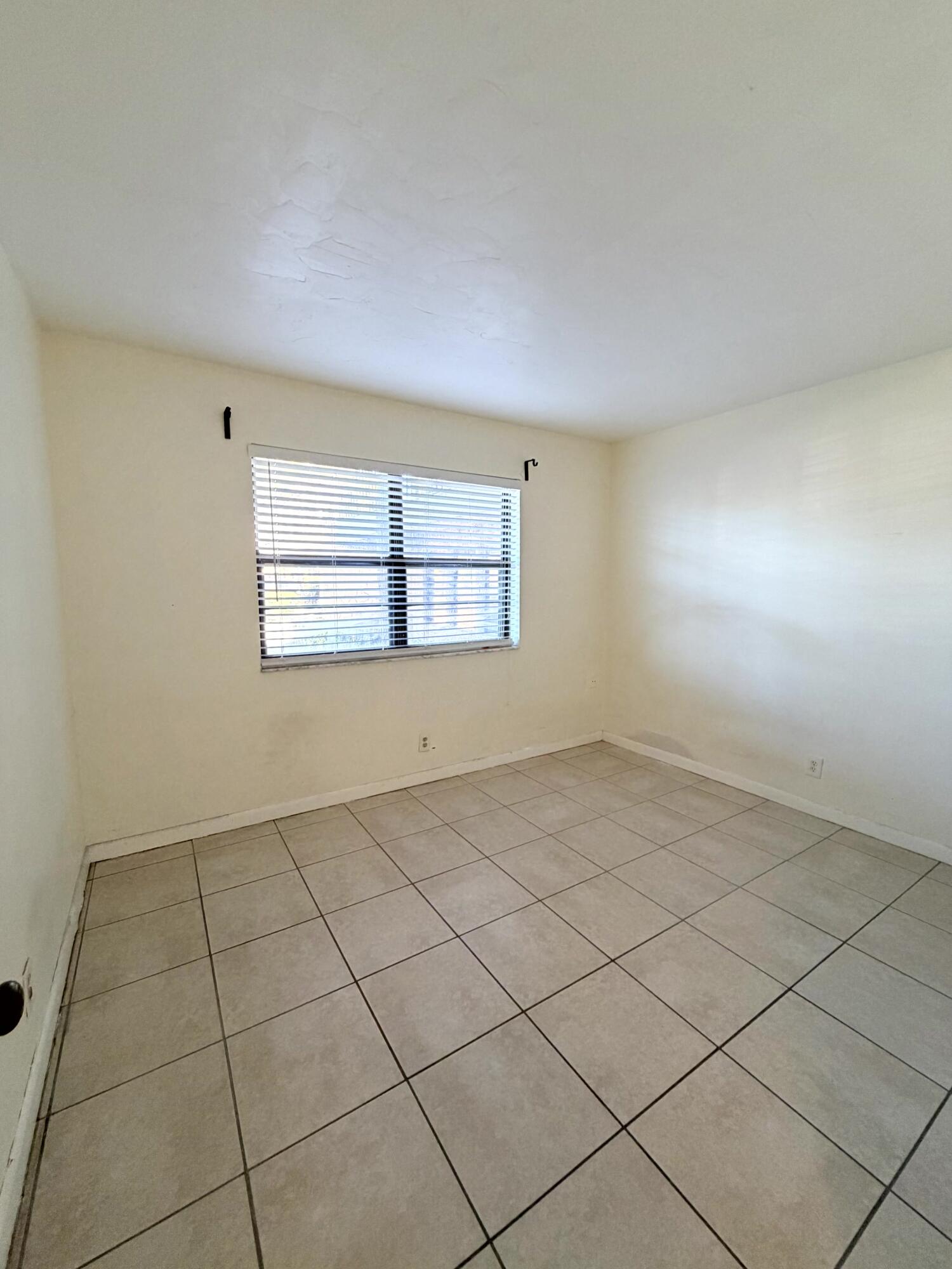 9300 Sw 8th Street 107 Property Photo 12