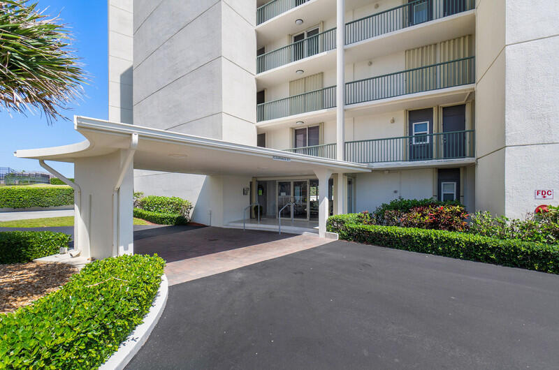 5400 N Ocean Drive 5c Property Photo 4