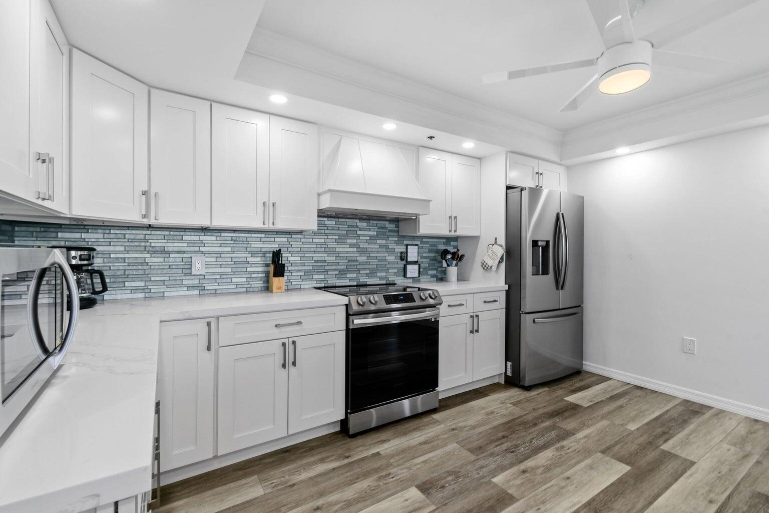 5047 N Highway A1a 404 Property Photo 17