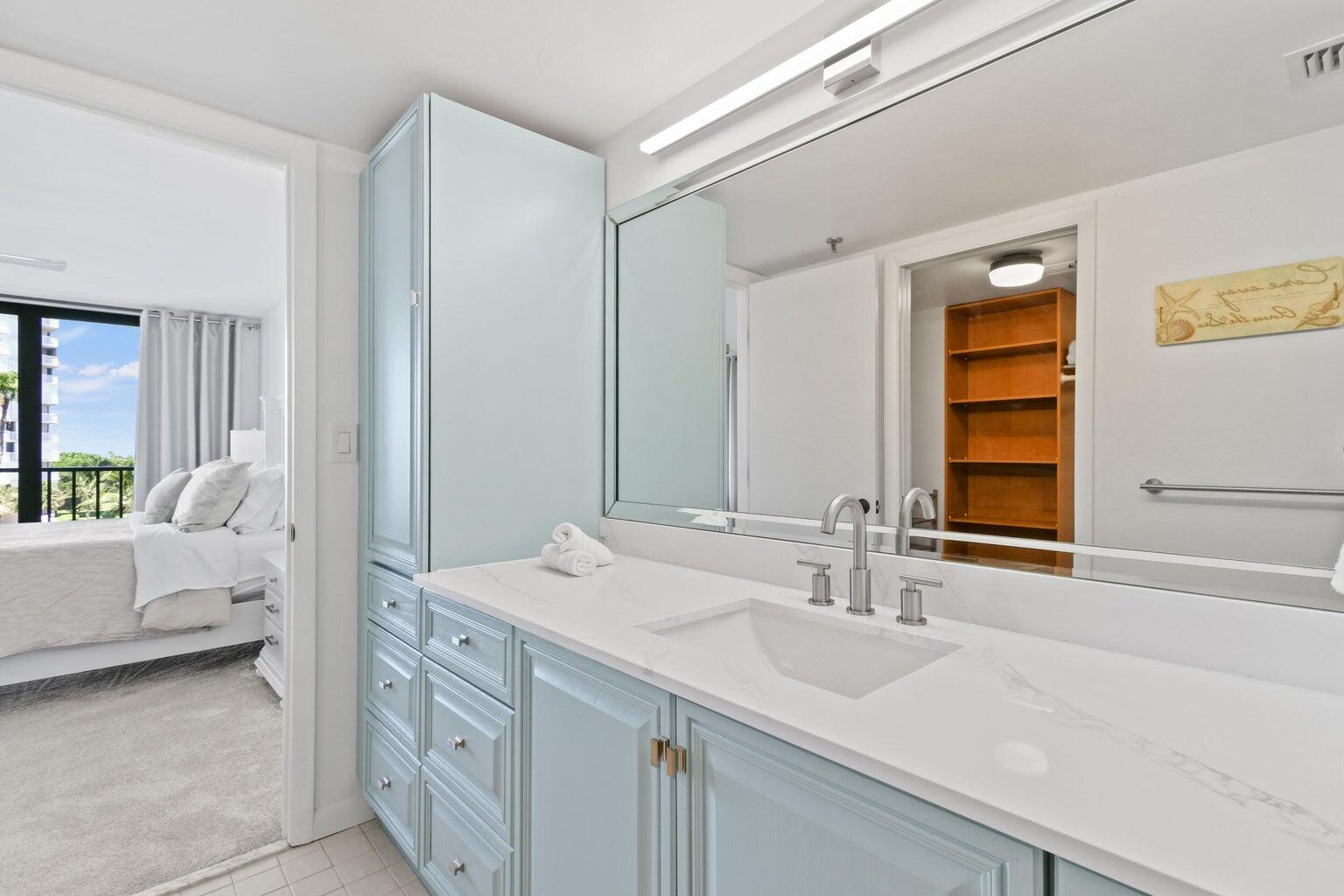 5047 N Highway A1a 404 Property Photo 23