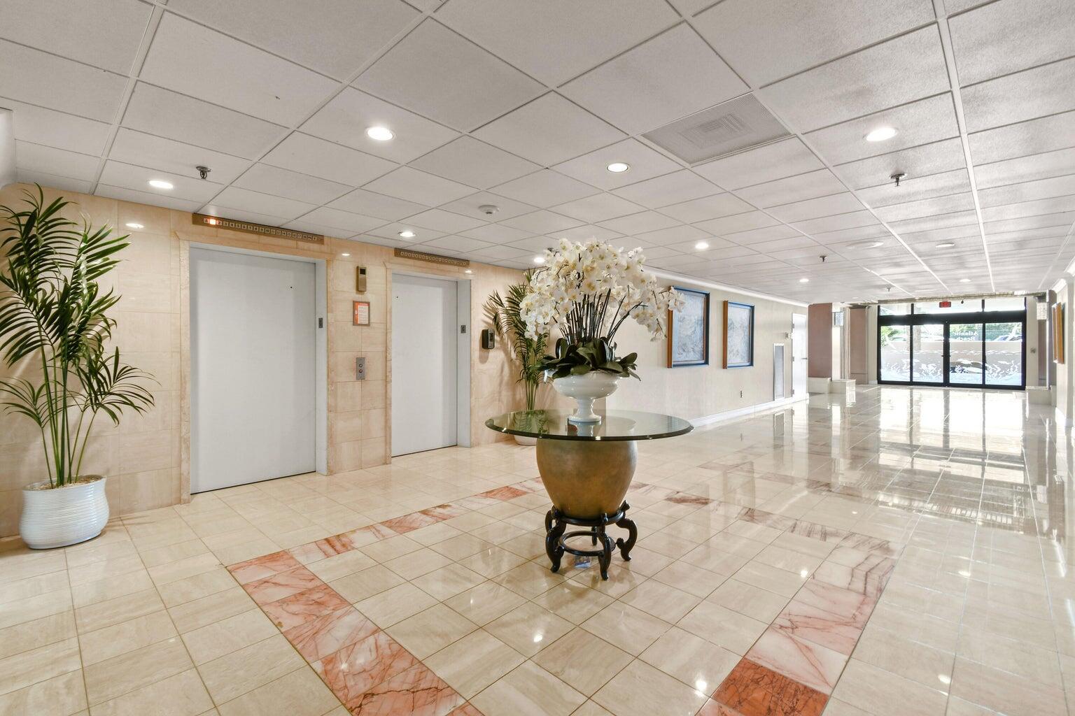 5047 N Highway A1a 404 Property Photo 35