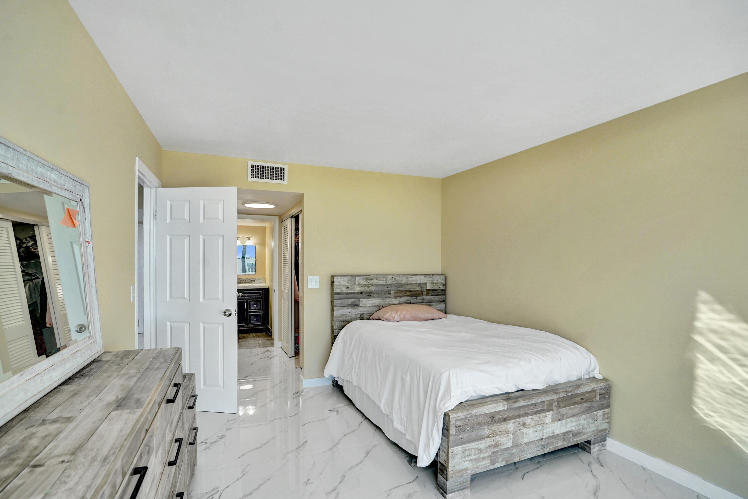 3590 S Ocean Boulevard 809 Property Photo 42