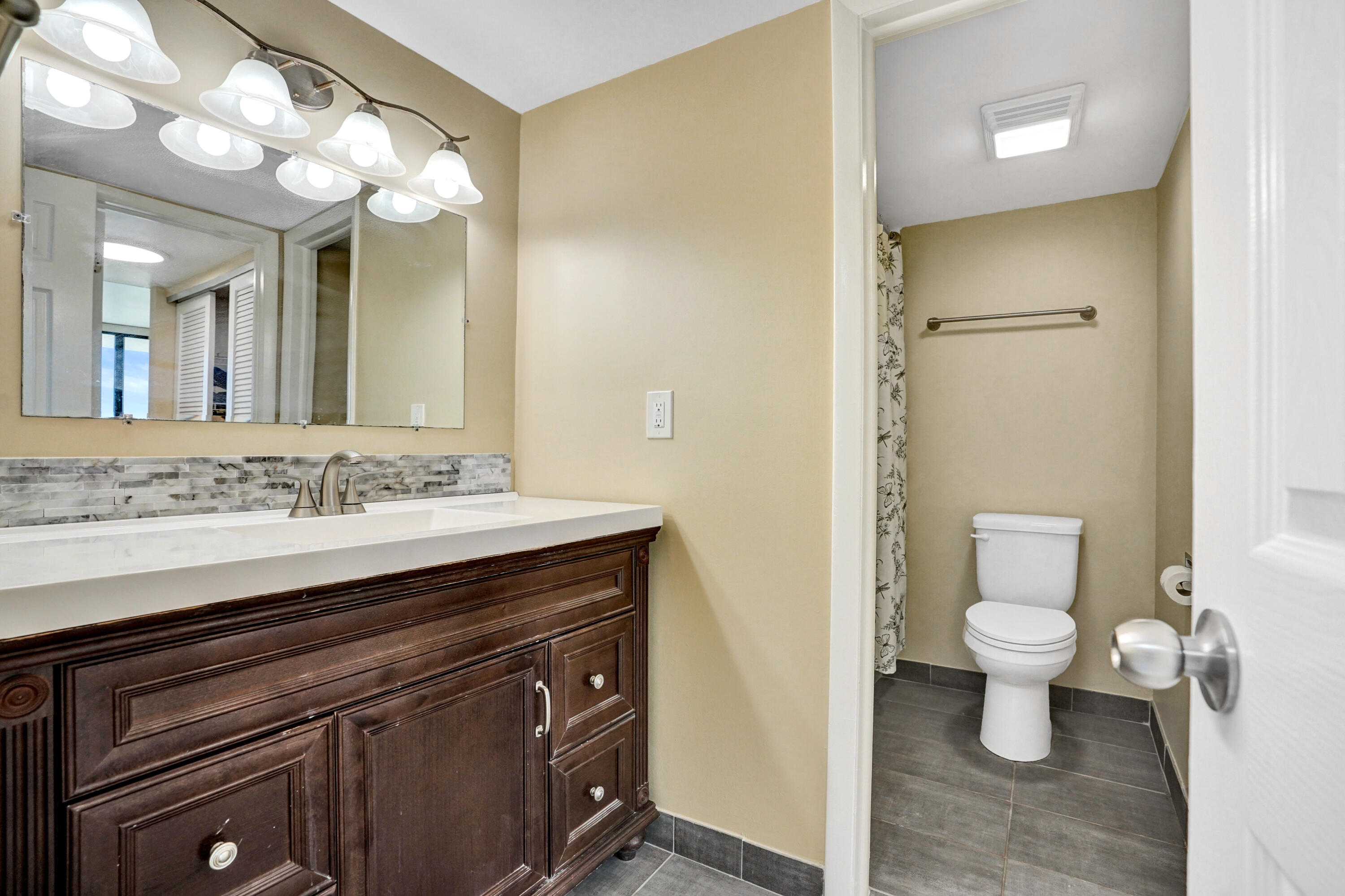 3590 S Ocean Boulevard 809 Property Photo 45