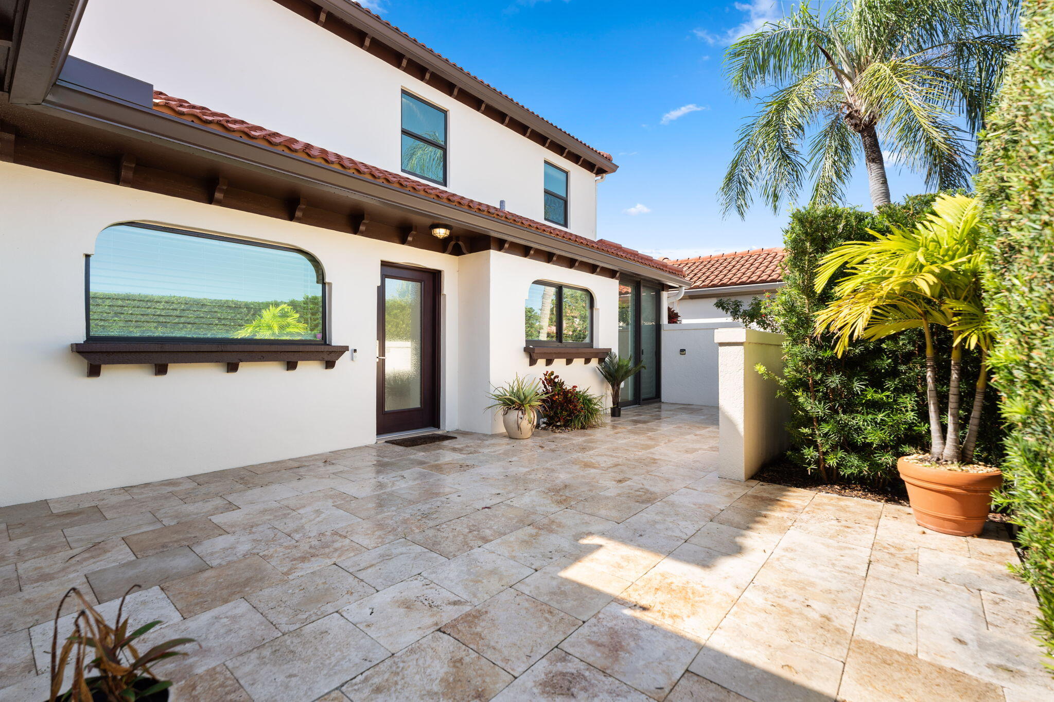 1484 Via Del Sol Property Photo 1