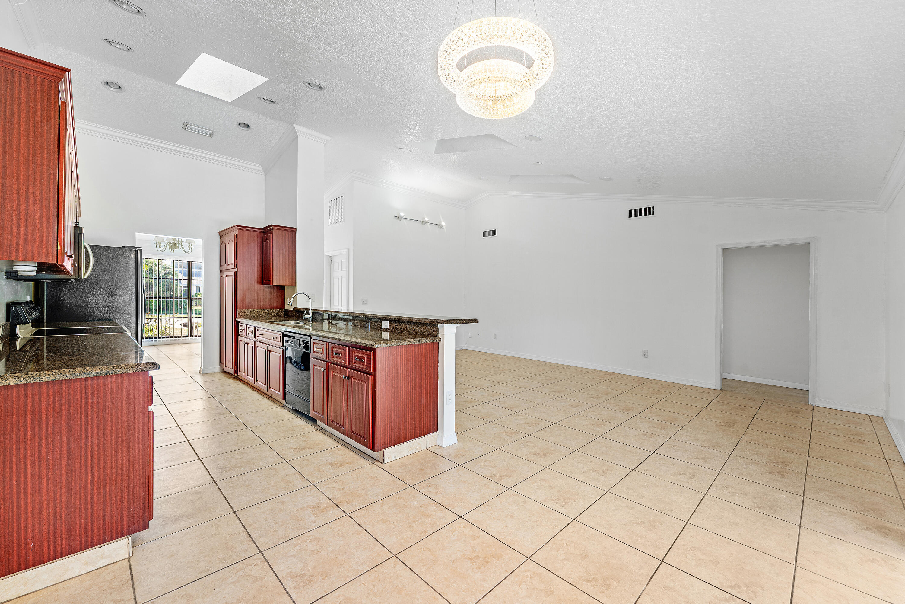 2057 Amesbury Circle Property Photo 12