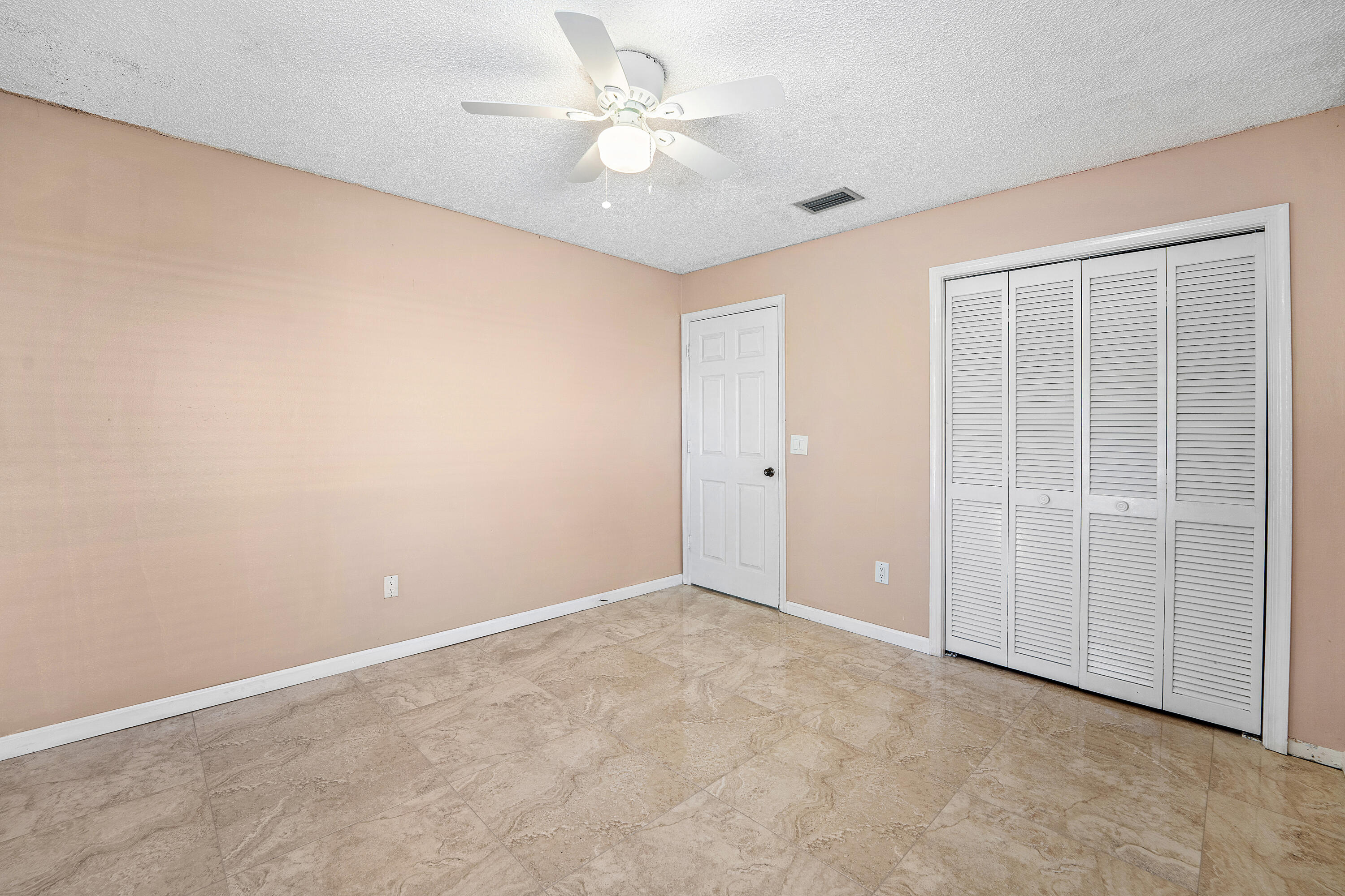 2057 Amesbury Circle Property Photo 26