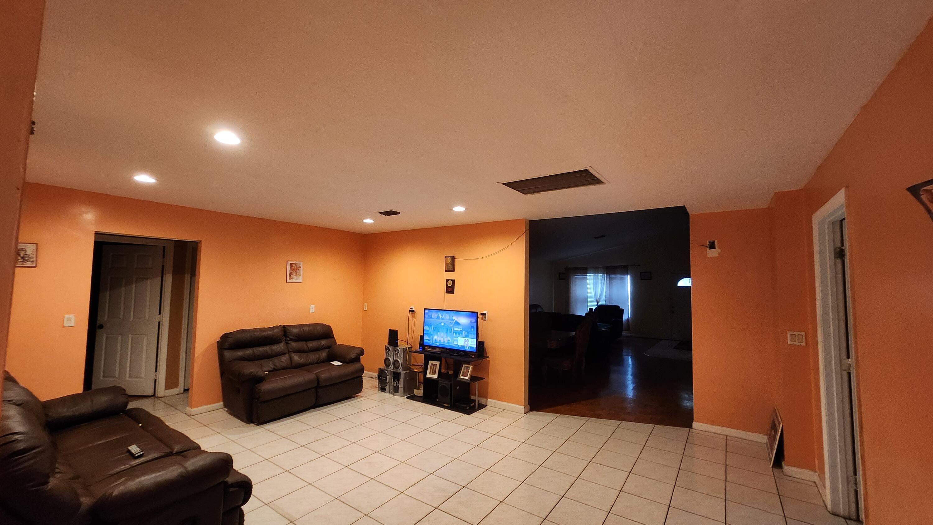 1207 Hatteras Circle Property Photo 7