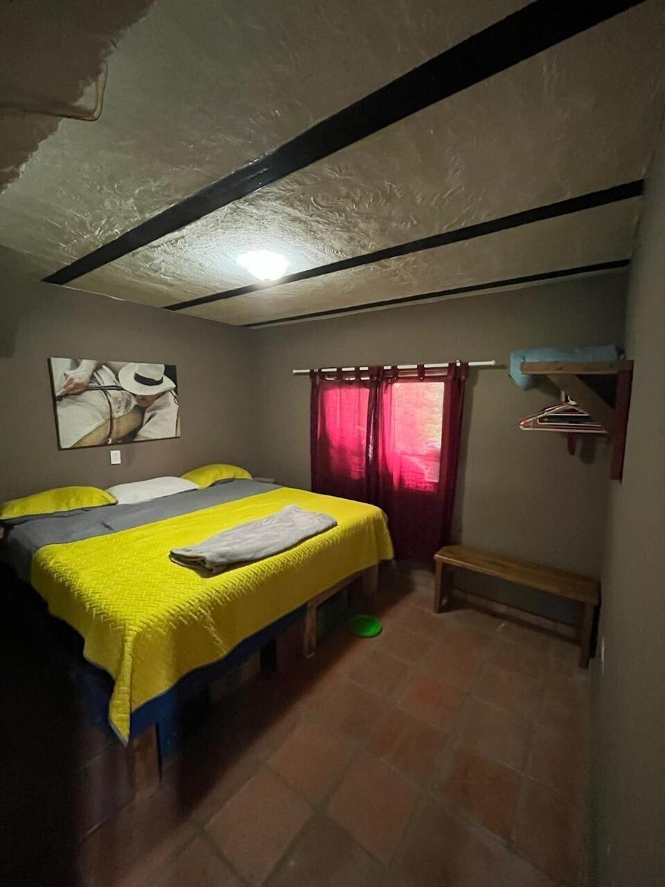 000 Kilometro -0 Property Photo 6