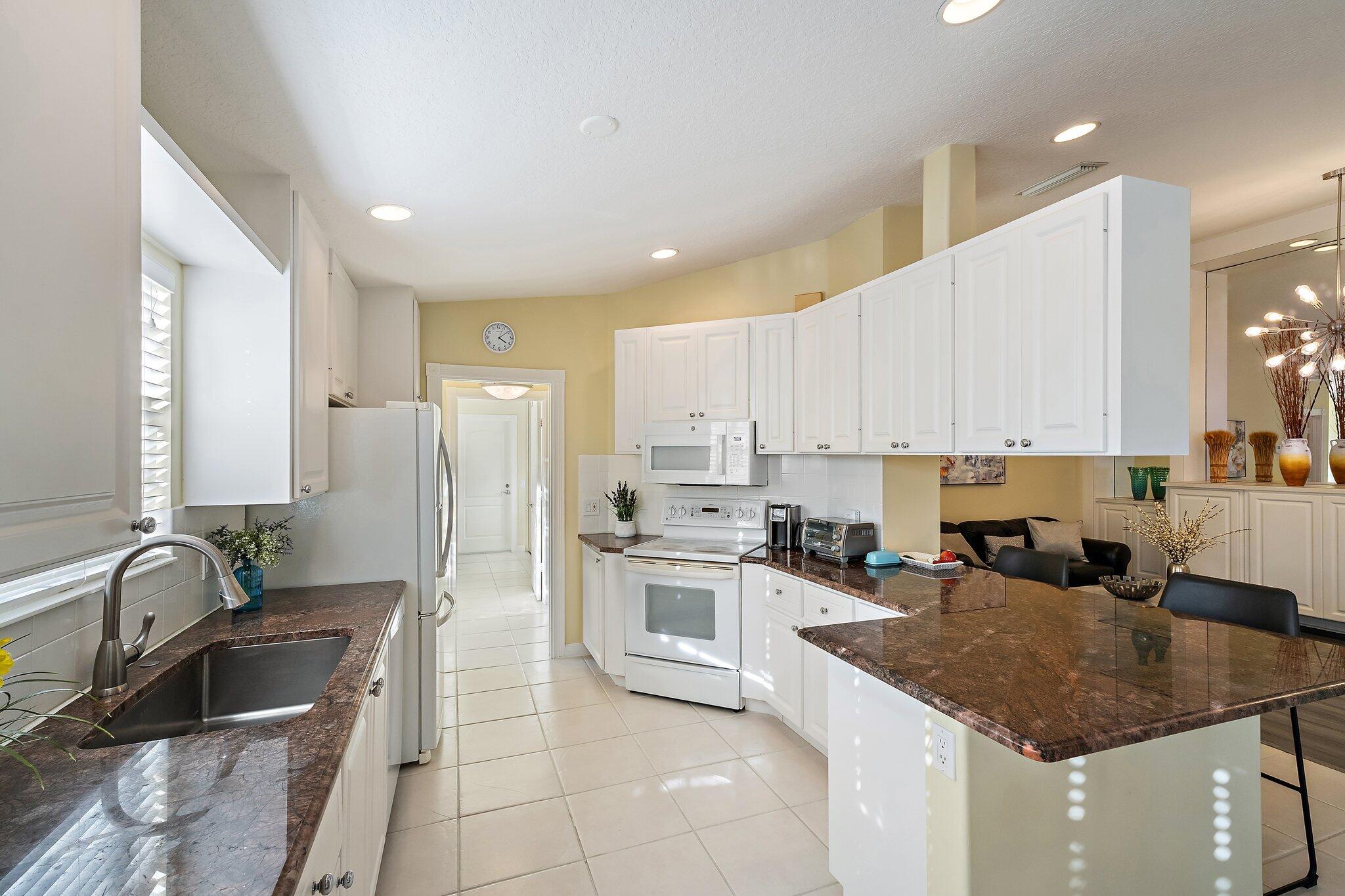 8991 Se Eldorado Way Property Photo 4