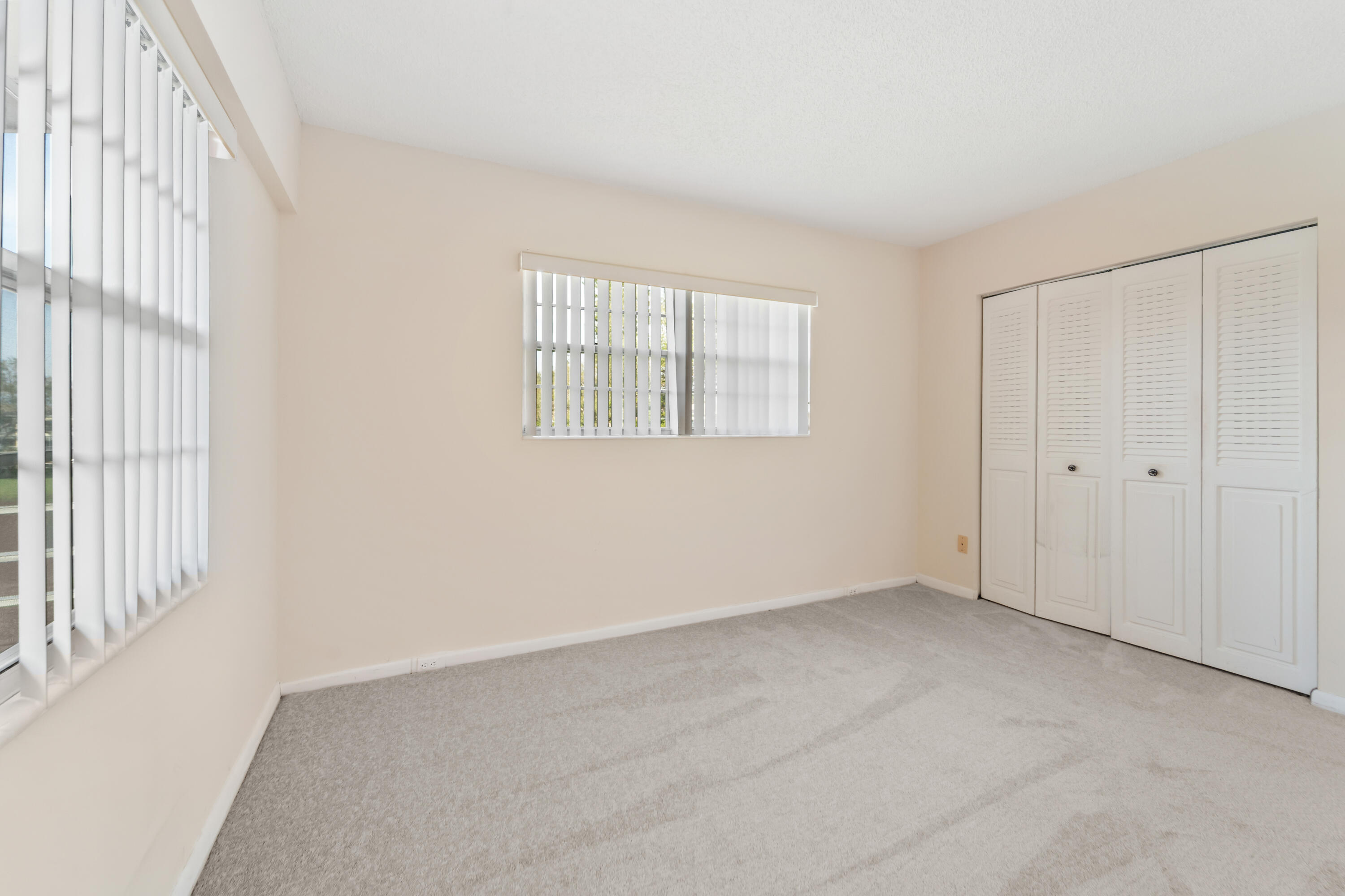 200 Dorset E Property Photo 9