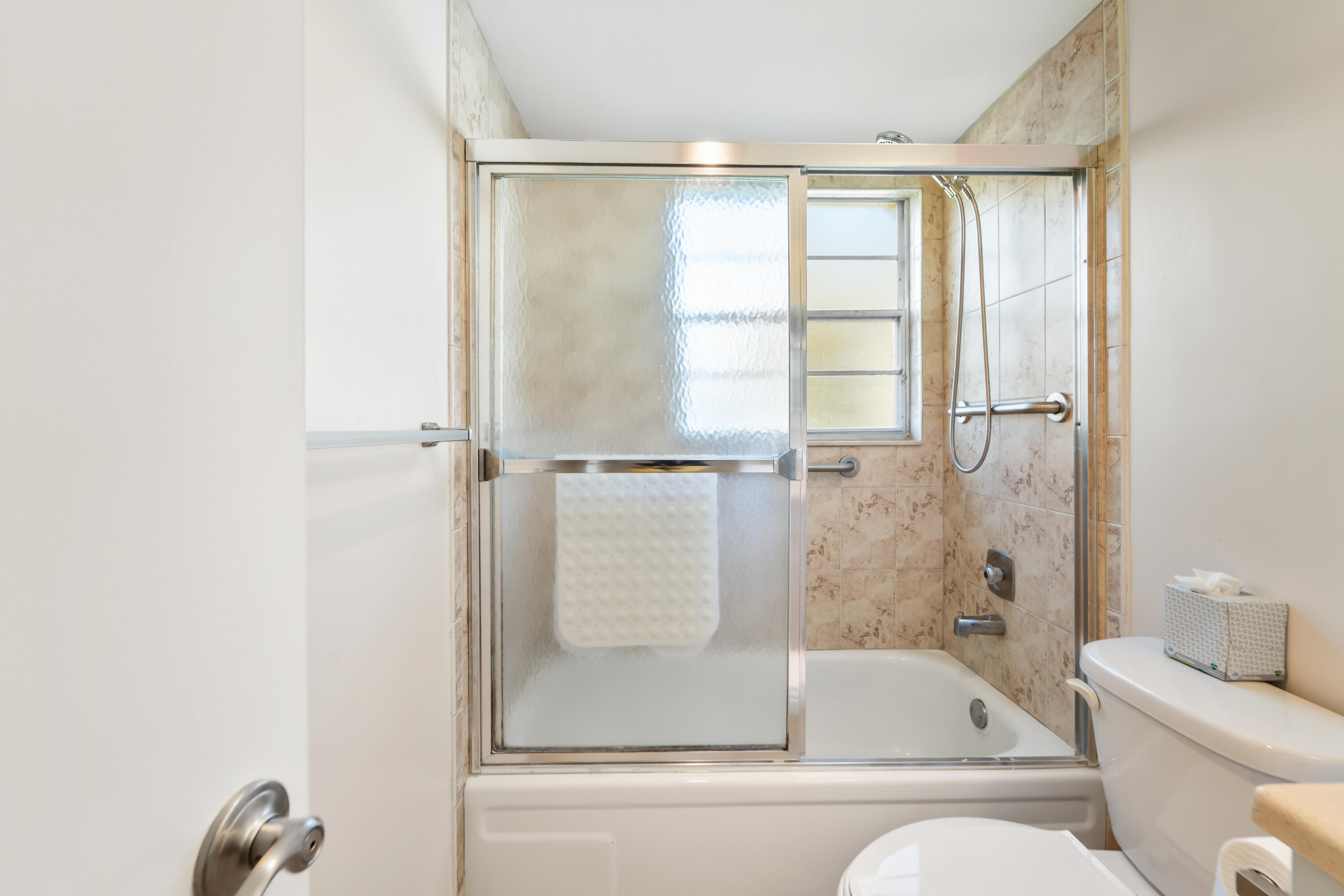200 Dorset E Property Photo 12