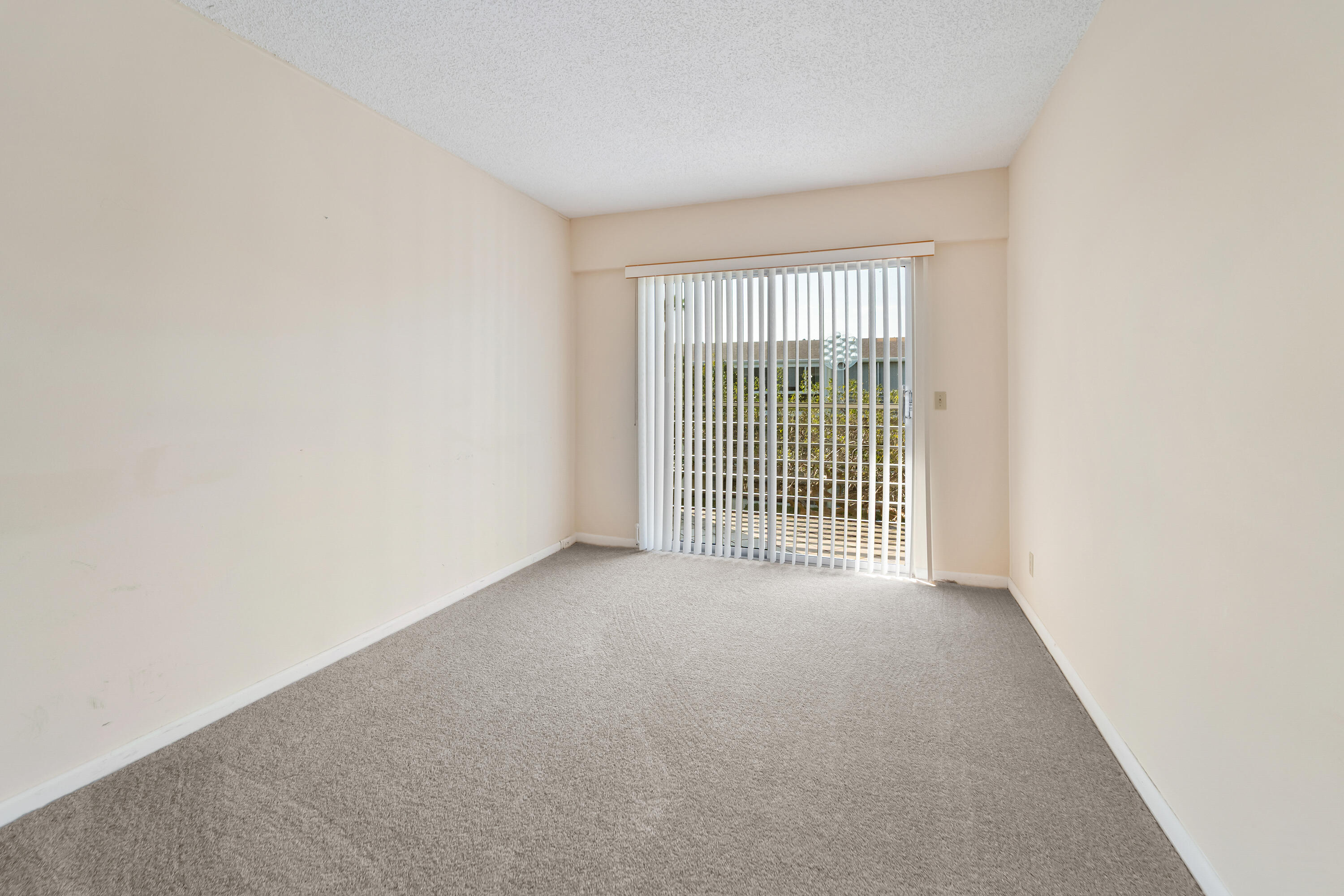200 Dorset E Property Photo 17