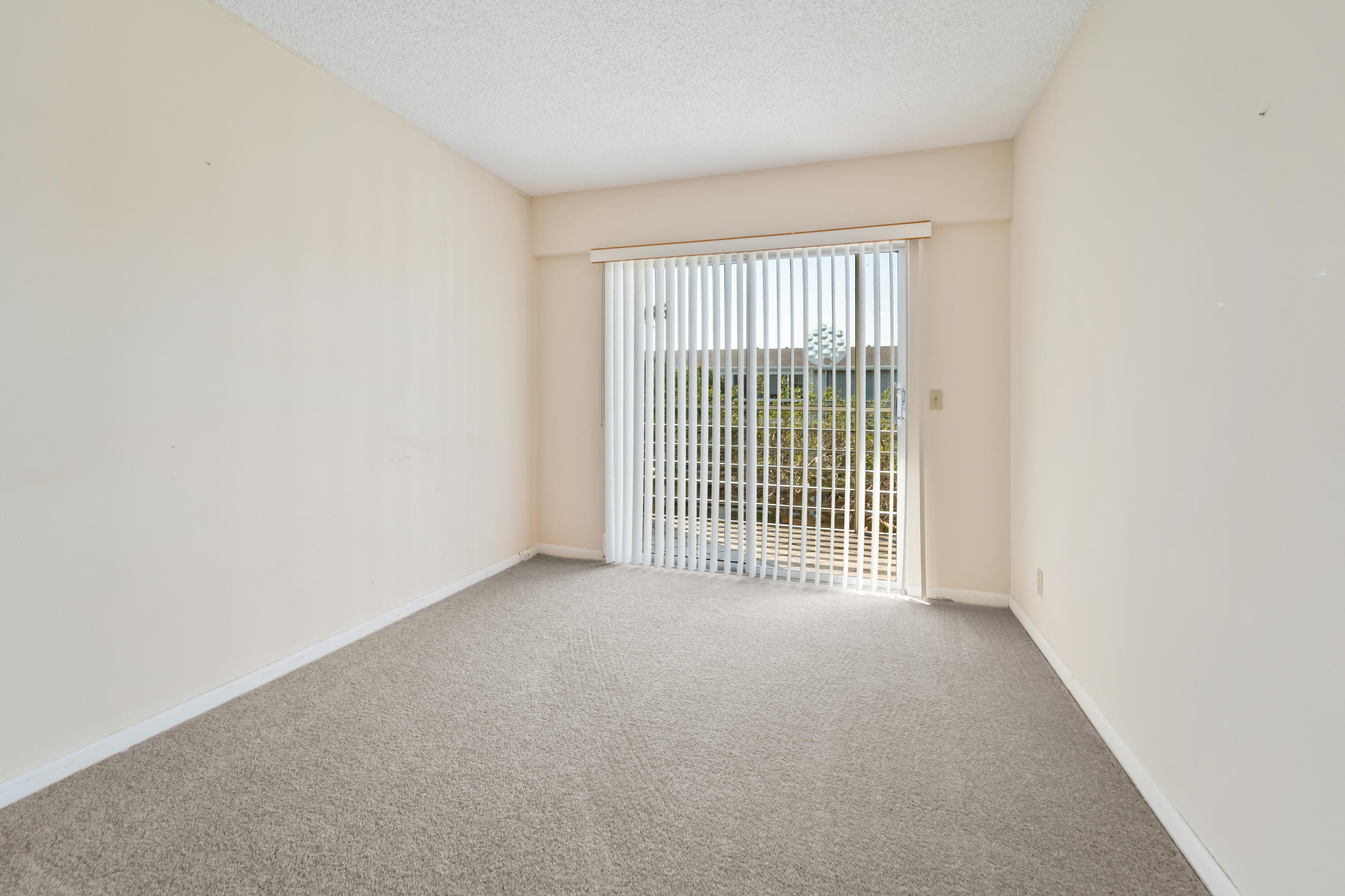 200 Dorset E Property Photo 23