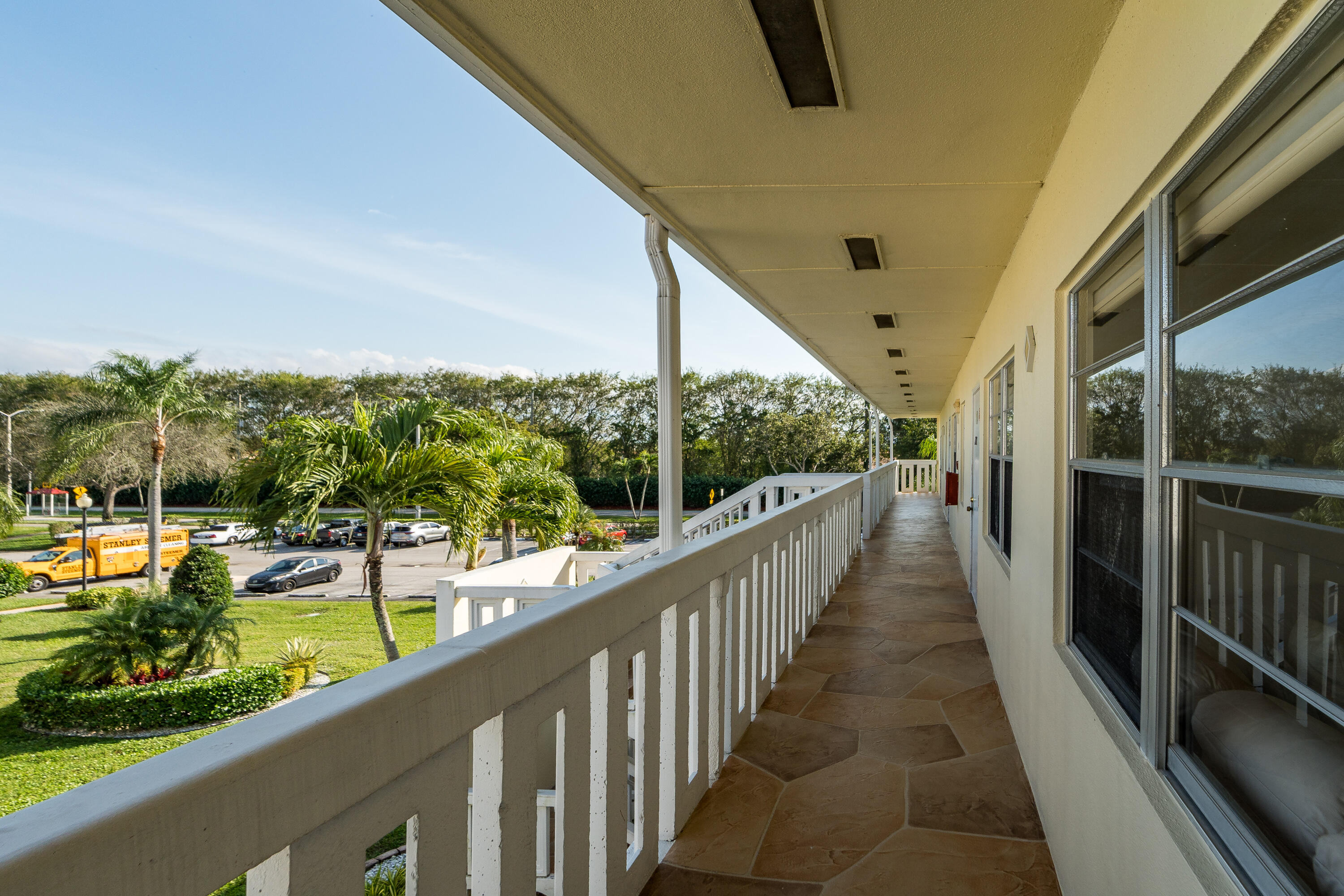 200 Dorset E Property Photo 28