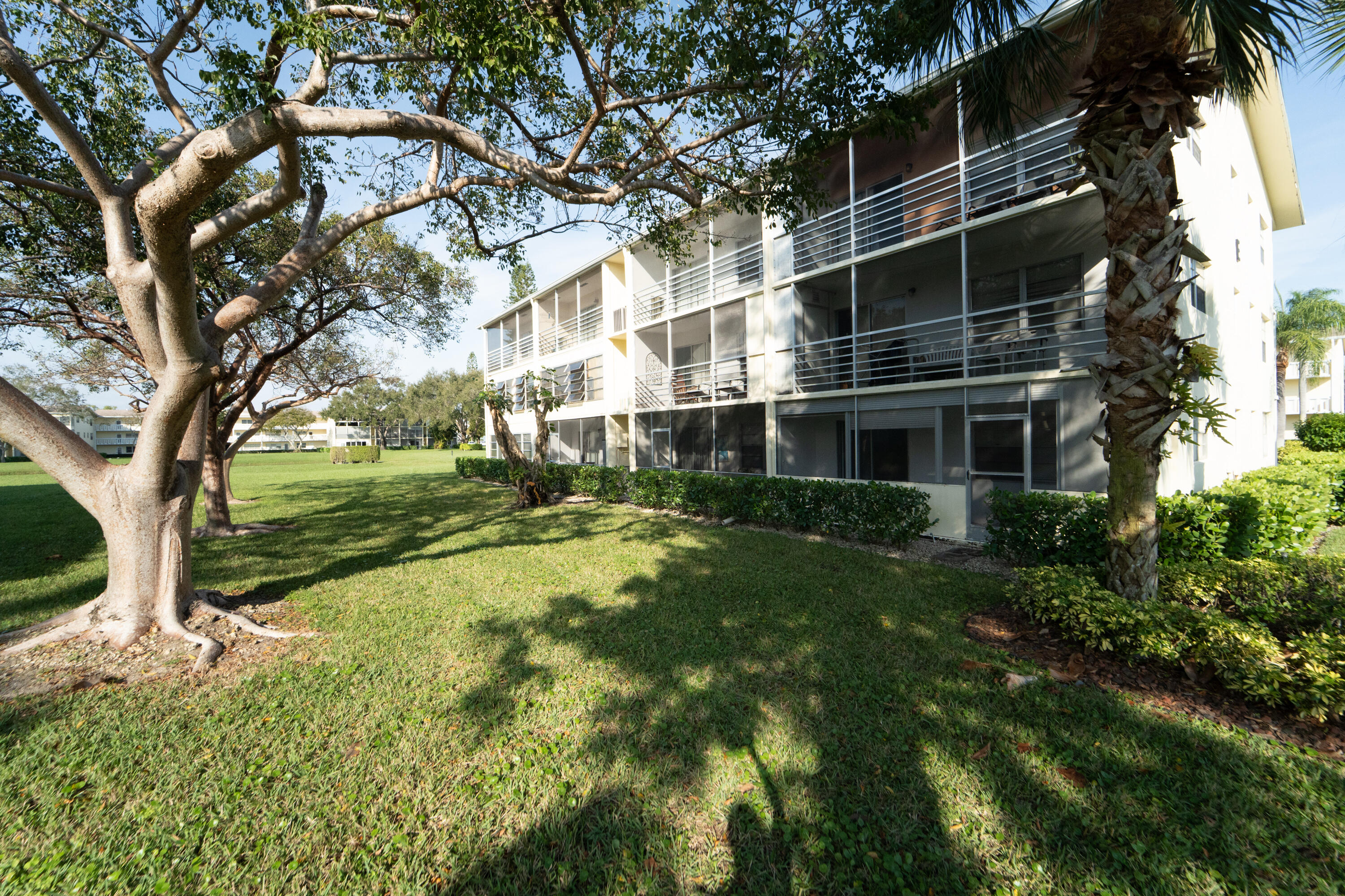 200 Dorset E Property Photo 35