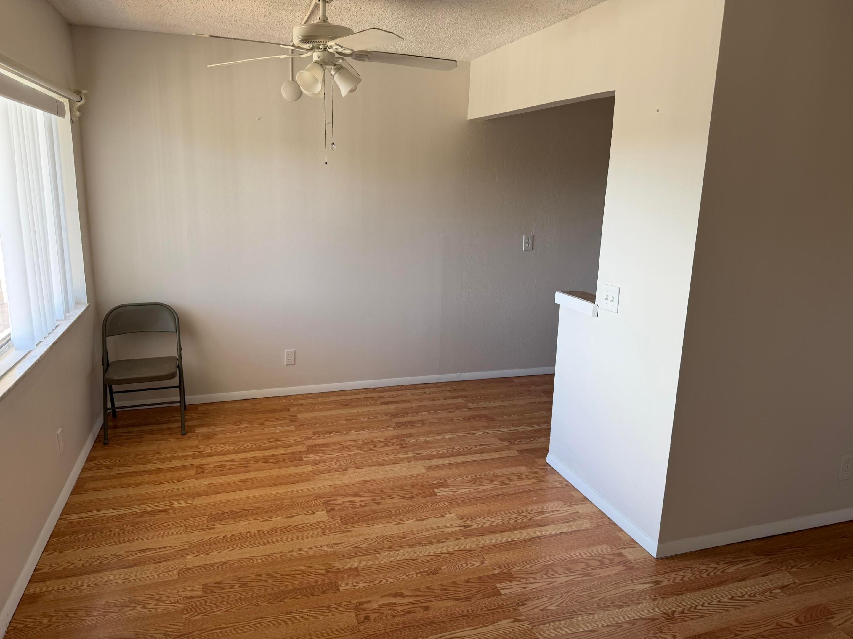 100 Village Green Circle E 312 Property Photo 7