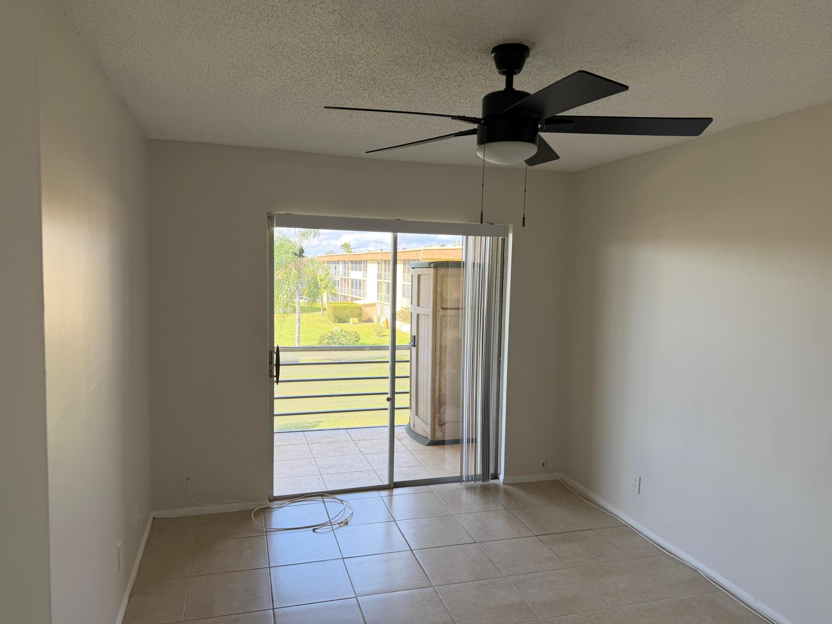 100 Village Green Circle E 312 Property Photo 14