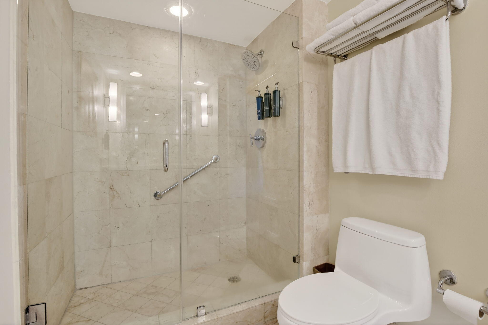 2670 E Sunrise Boulevard 320 Property Photo 24