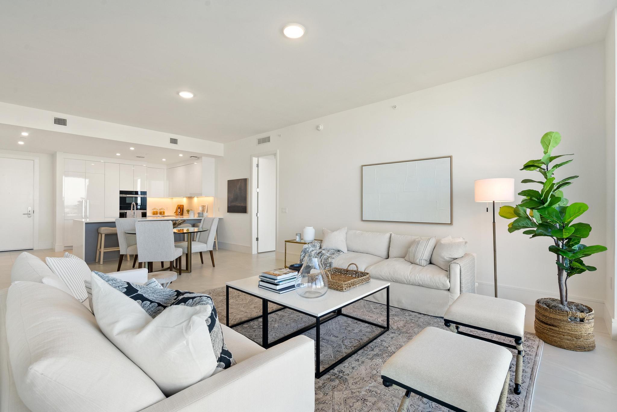 220 Lake Shore Drive 817 Property Photo 6
