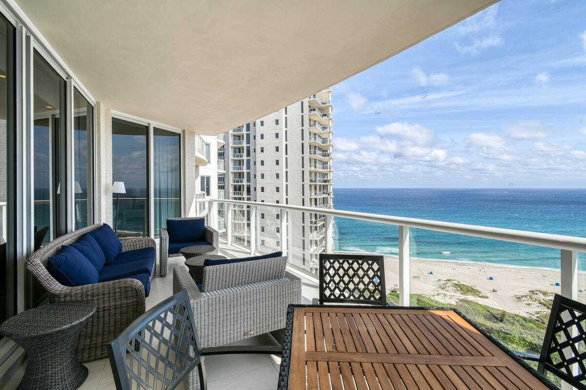 2700 N Ocean Drive 2003b Property Photo 4