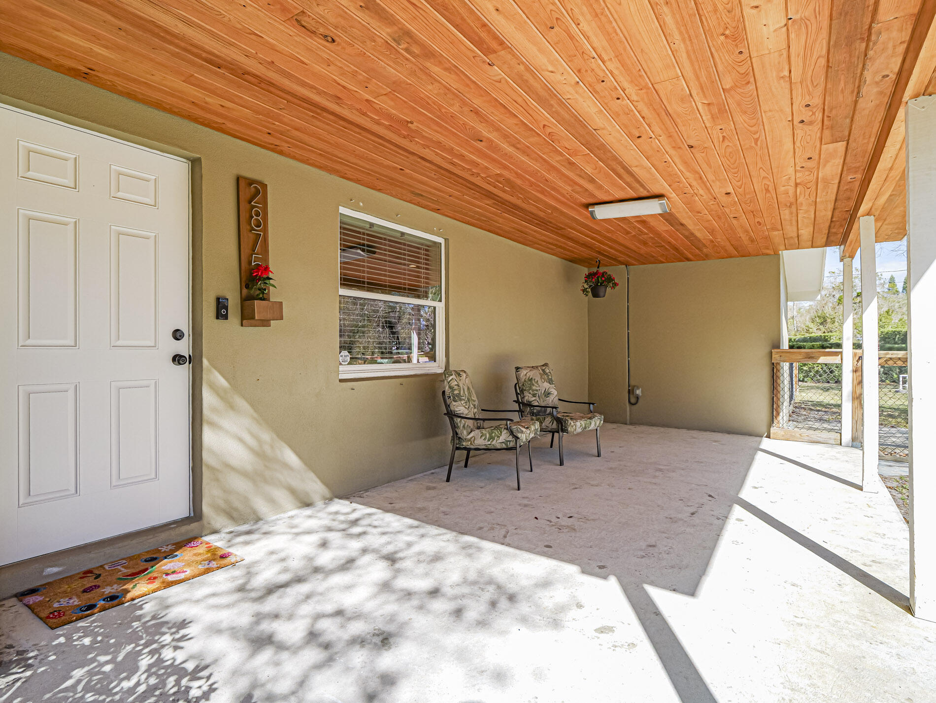2875 58th Court Property Photo 4