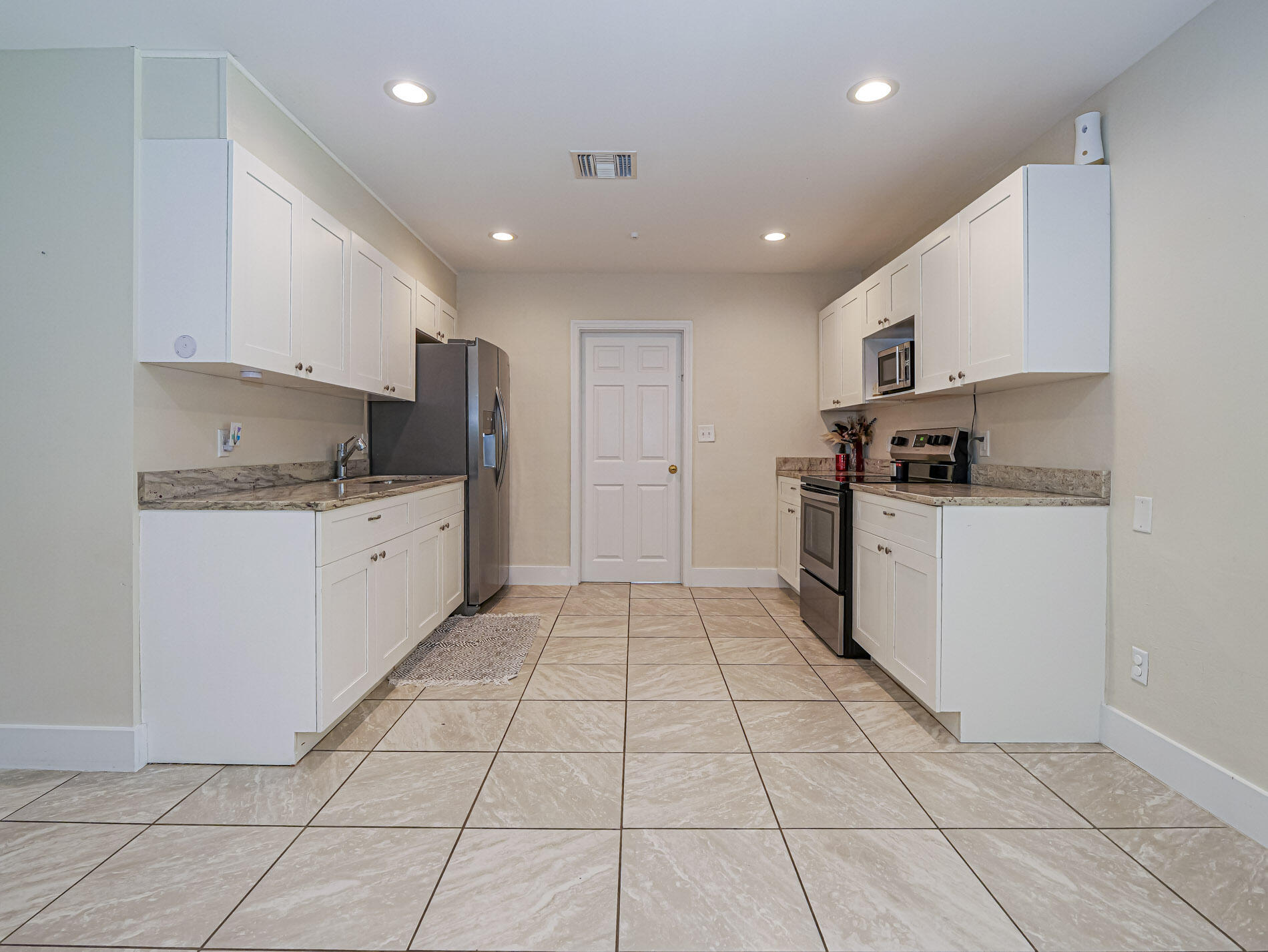 2875 58th Court Property Photo 10