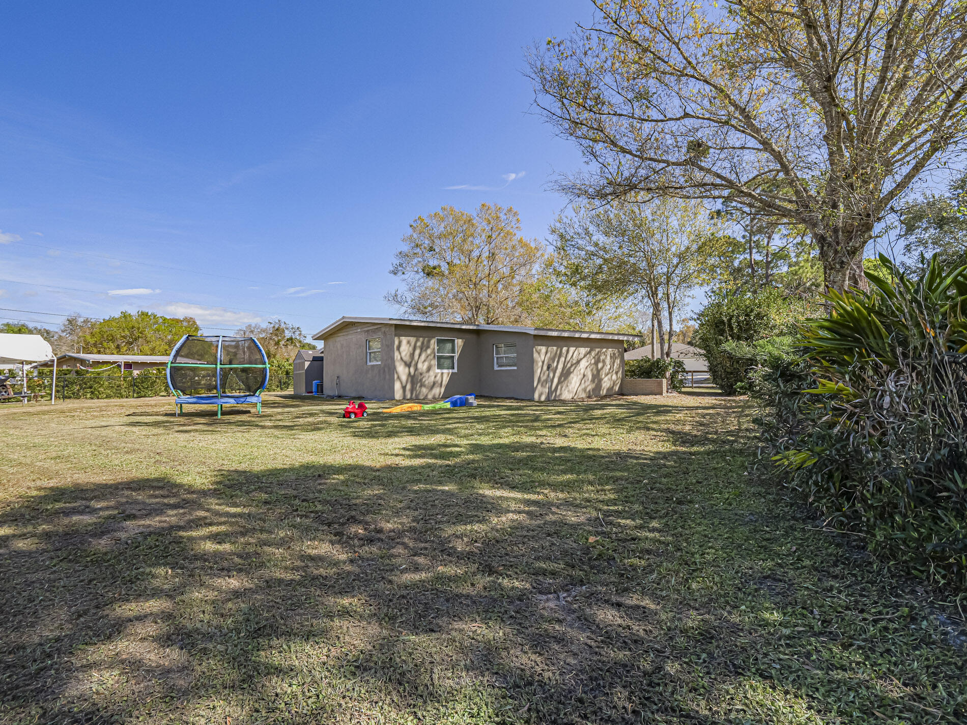 2875 58th Court Property Photo 27