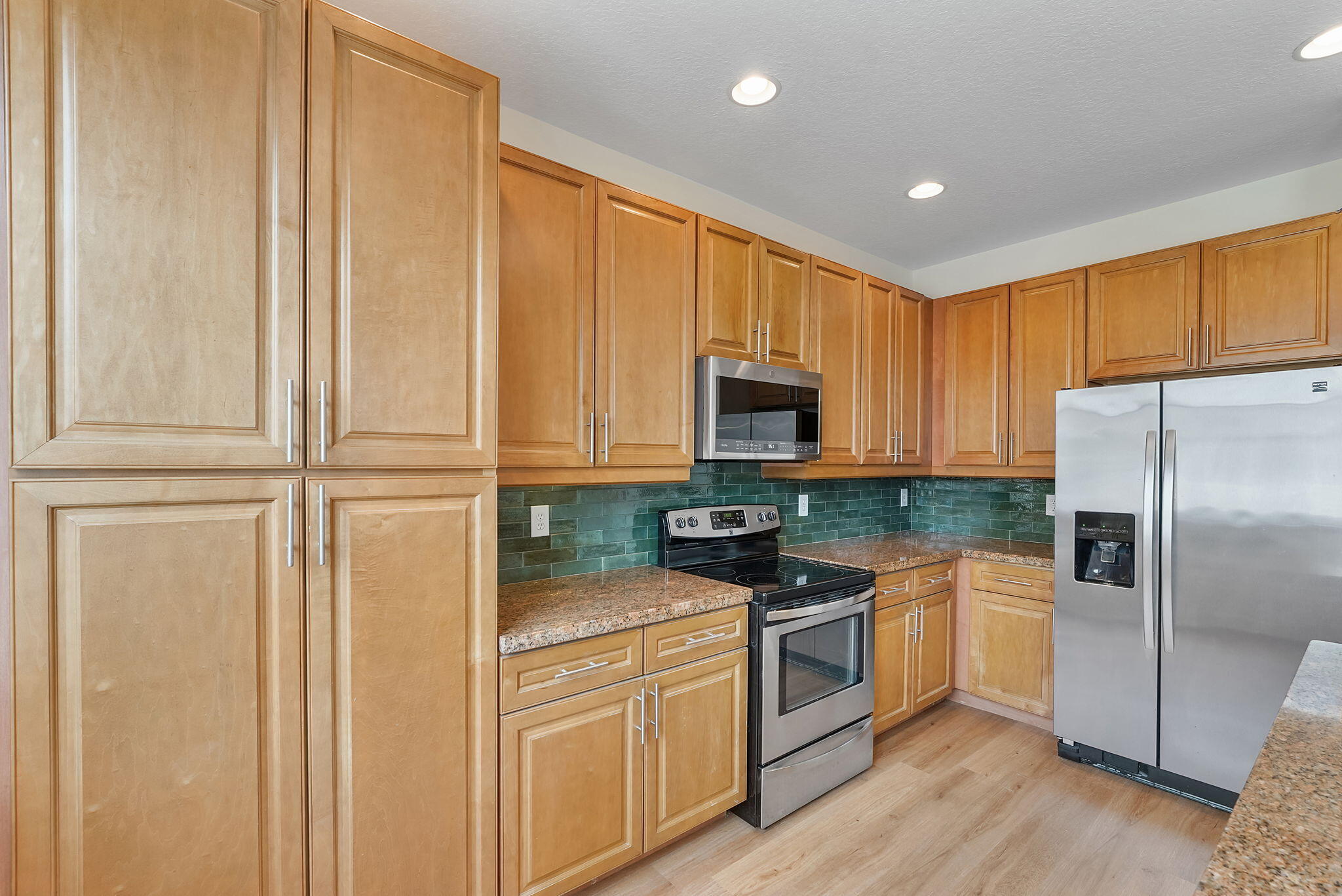 560 Nw 39th Circle 560 Property Photo 15