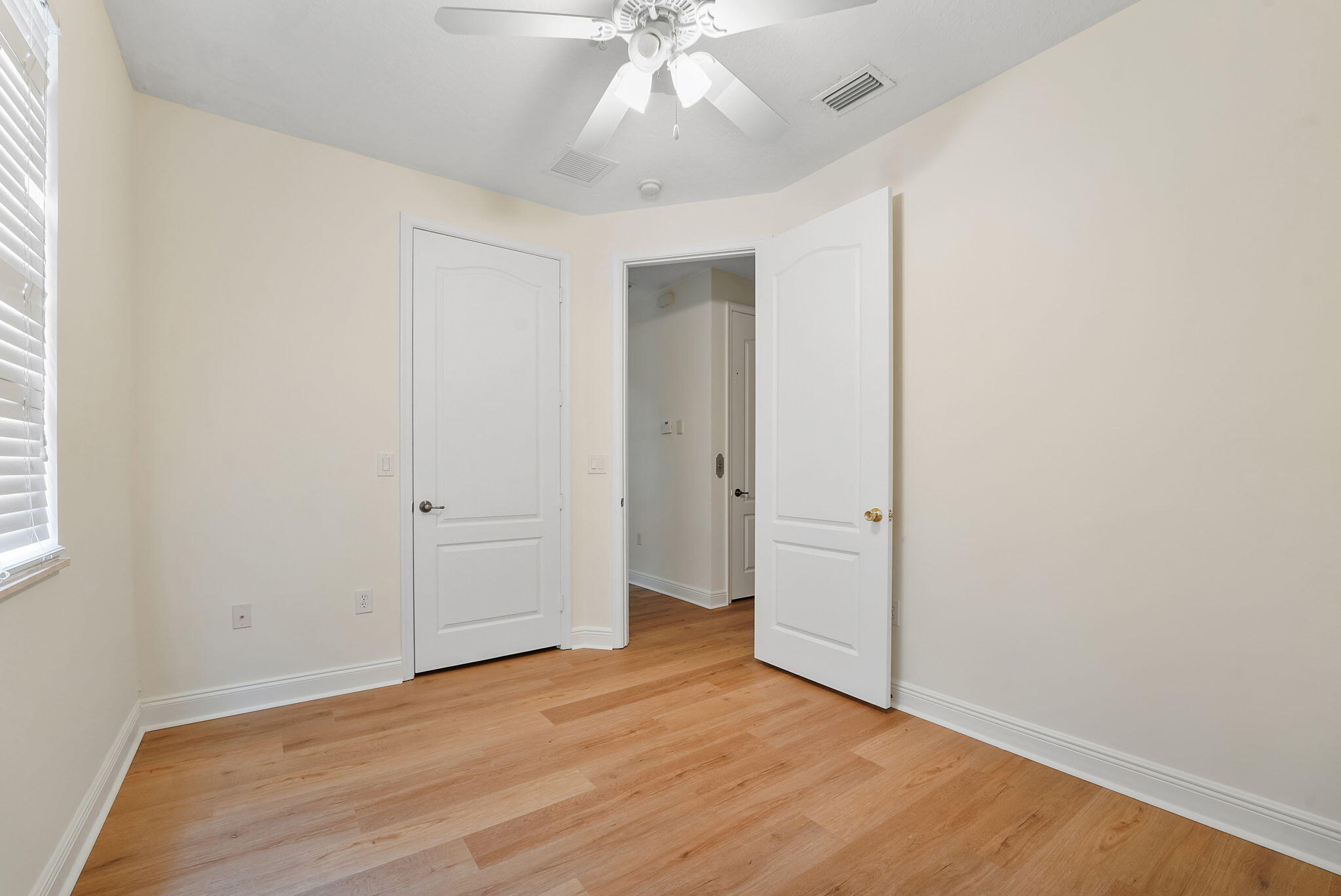 560 Nw 39th Circle 560 Property Photo 19