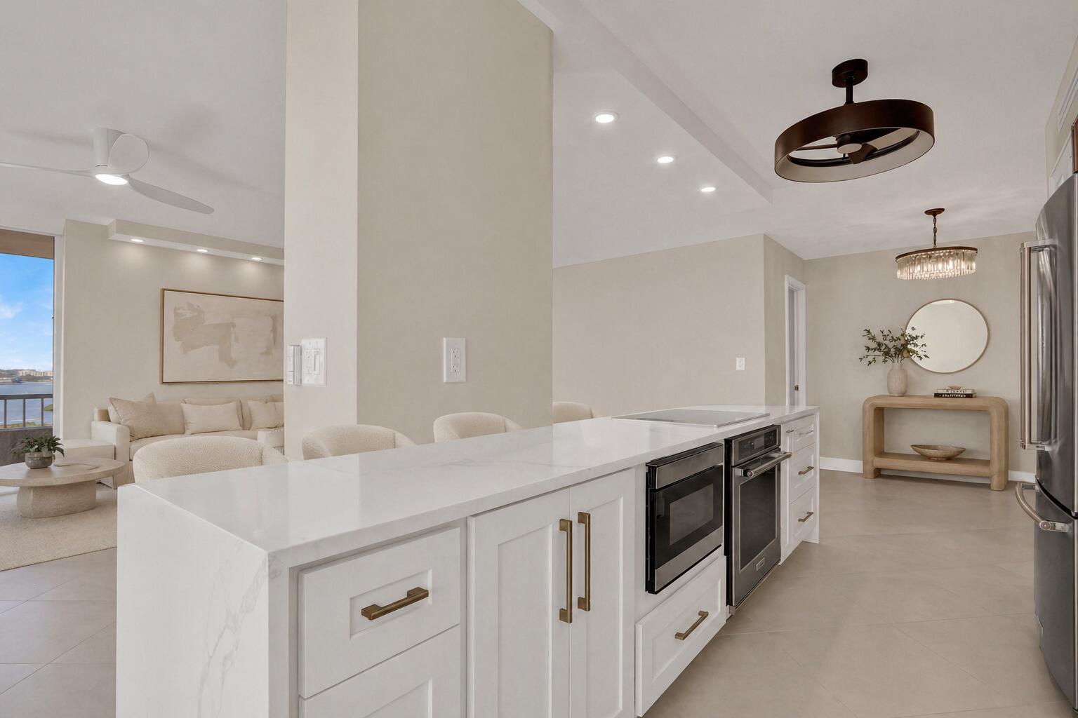 5510 N Ocean Drive 22d Property Photo 6
