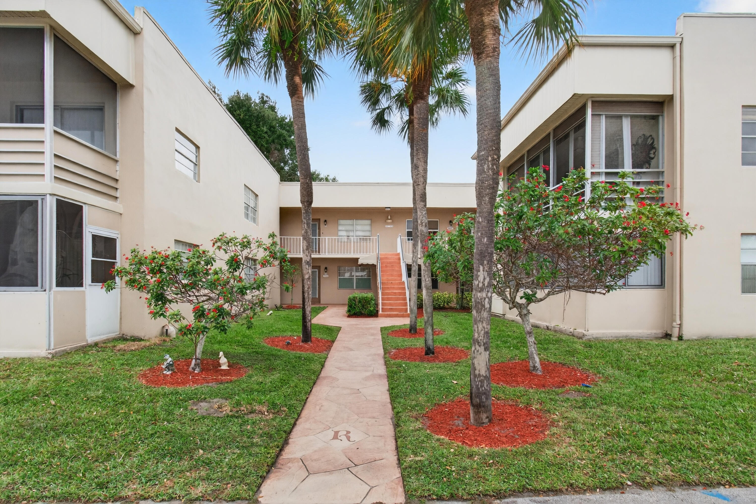 826 Normandy R Property Photo 1
