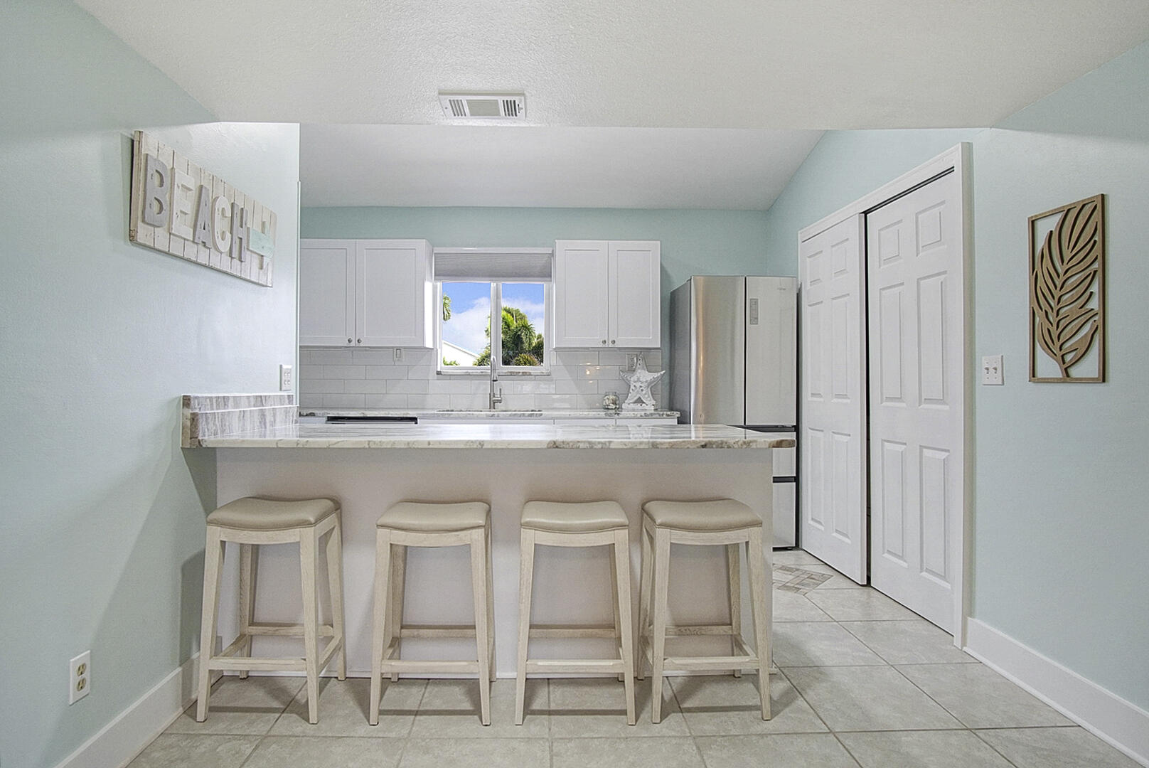 2400 S Ocean Drive 821 Property Photo 8