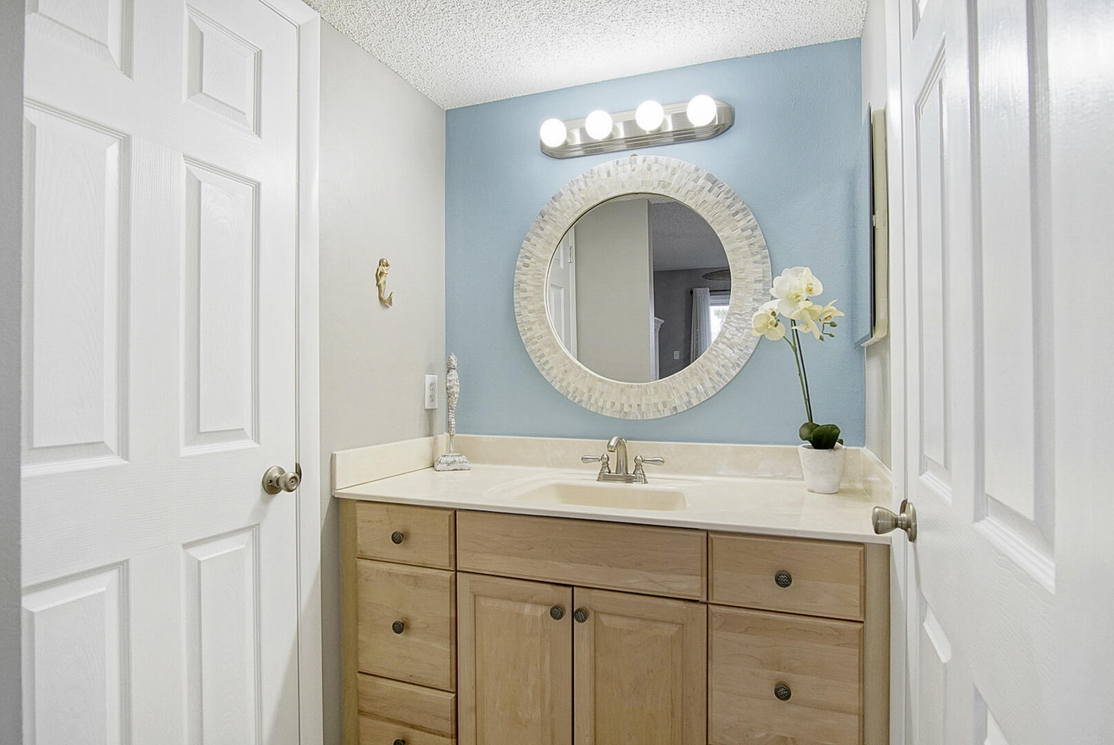 2400 S Ocean Drive 821 Property Photo 16