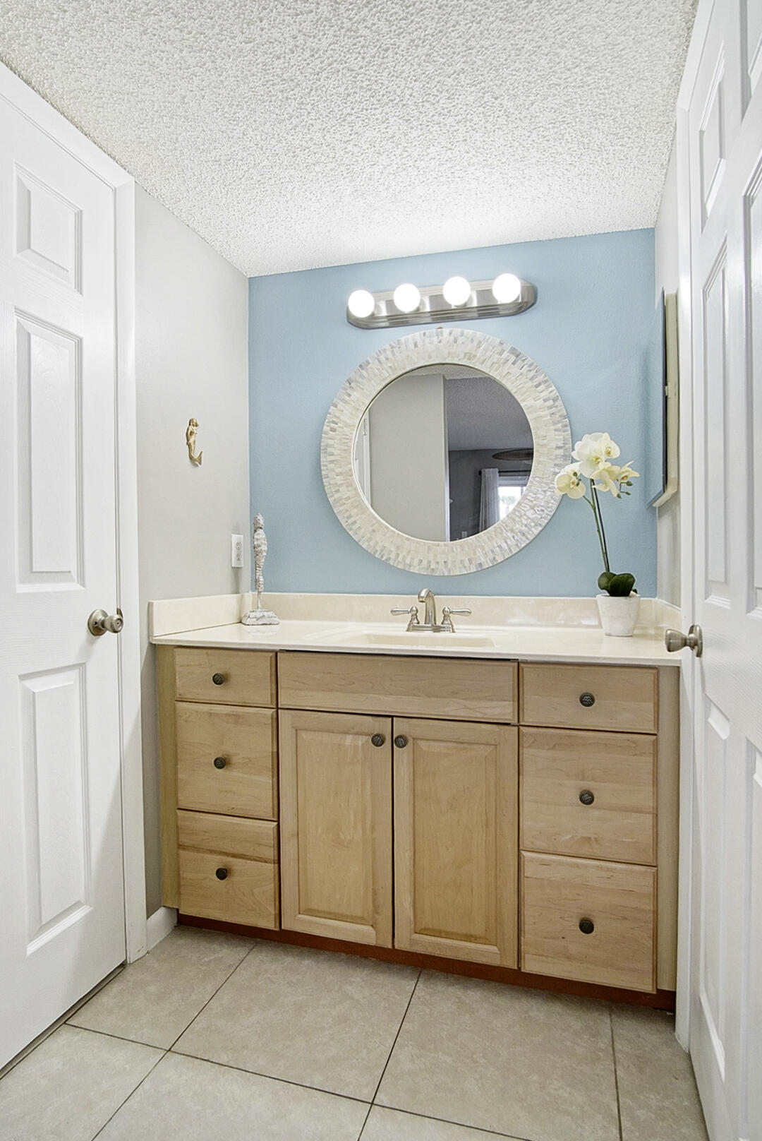 2400 S Ocean Drive 821 Property Photo 17