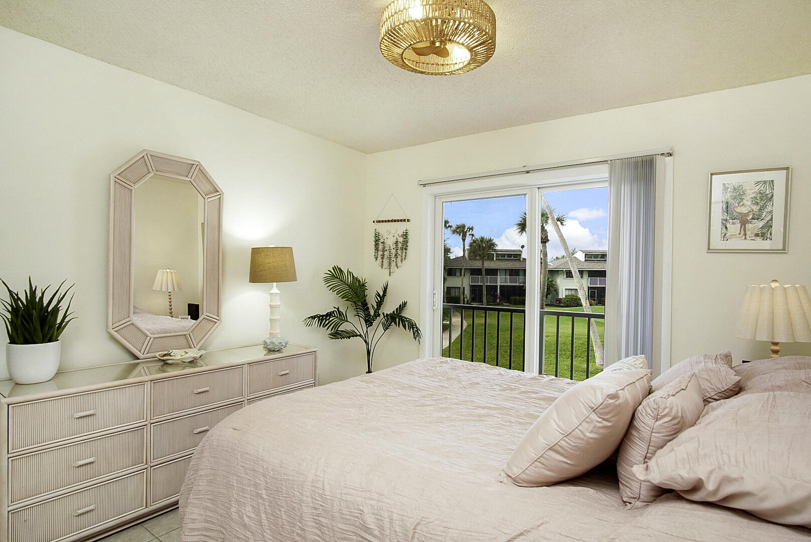 2400 S Ocean Drive 821 Property Photo 23