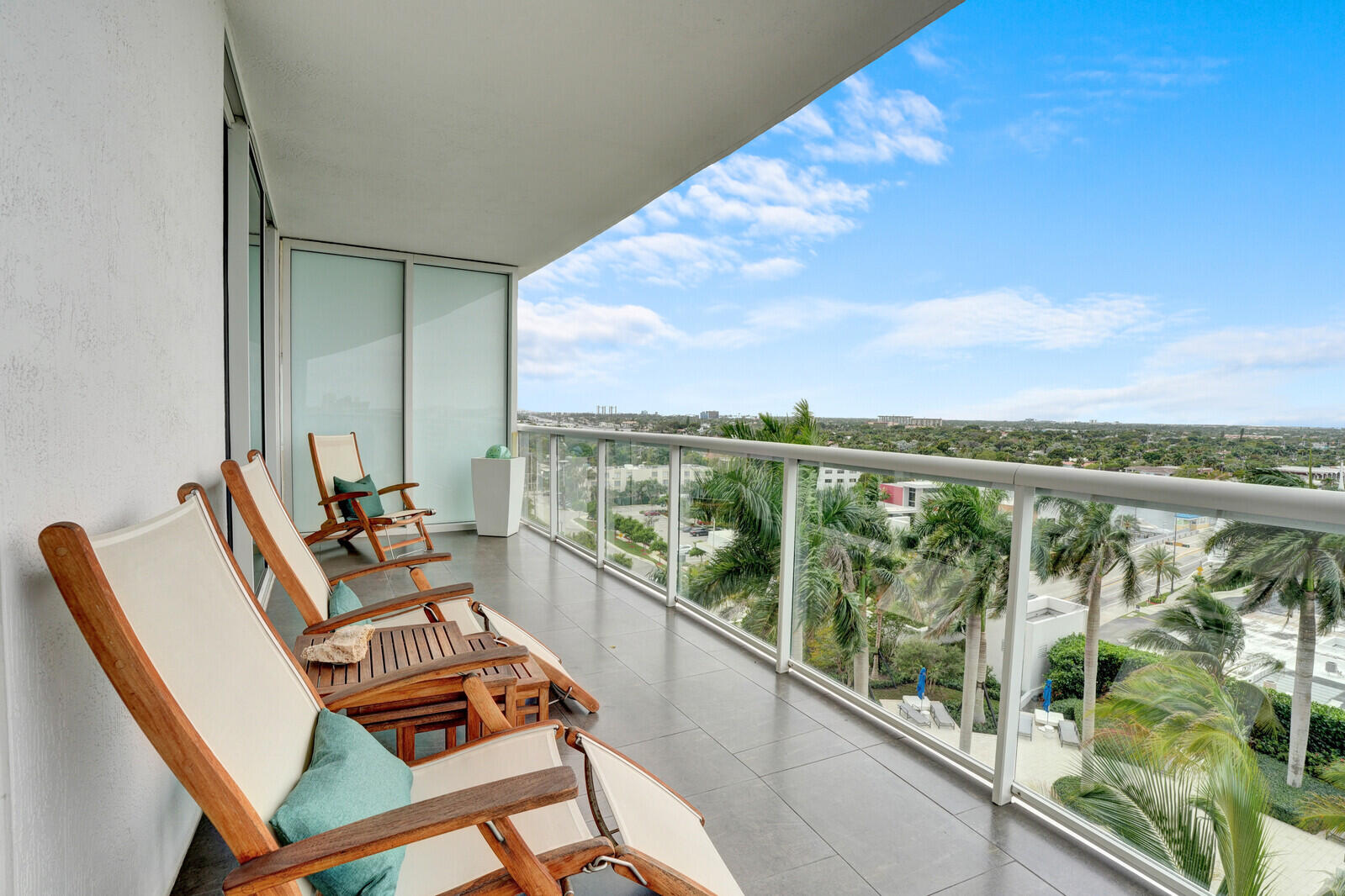 1 N Ocean Boulevard 812 Property Photo 18