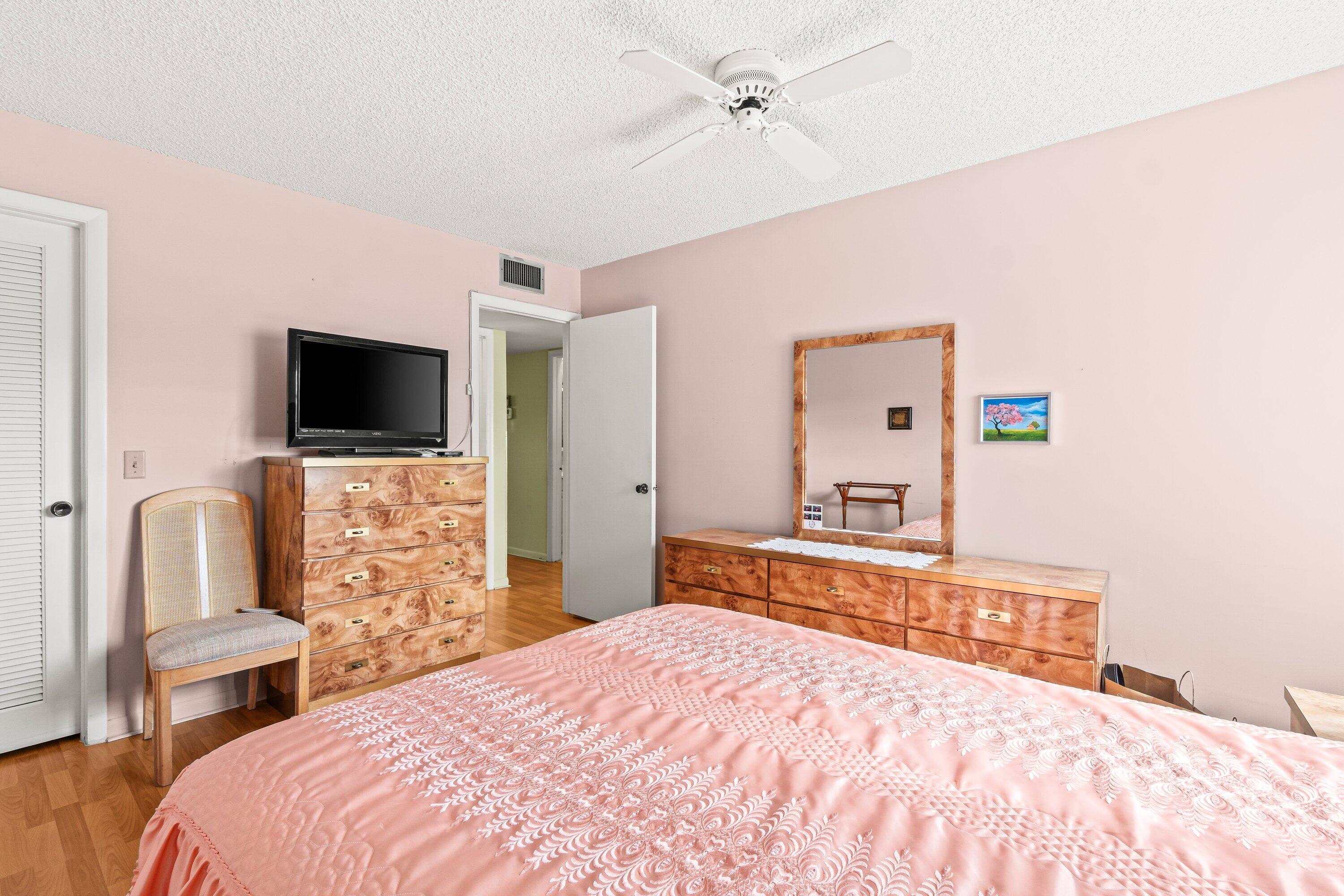 508 Normandy K 508 Property Photo 24