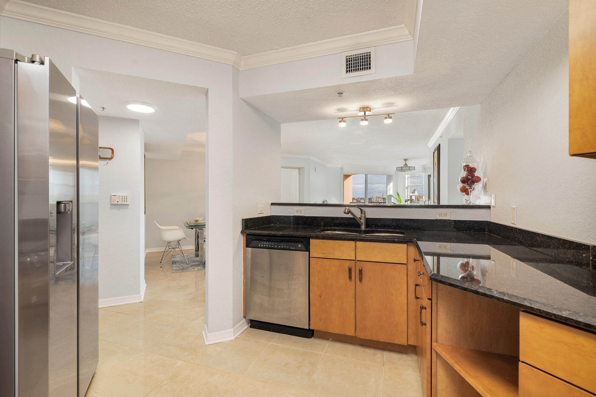 1801 N Flagler Drive 639 Property Photo 9