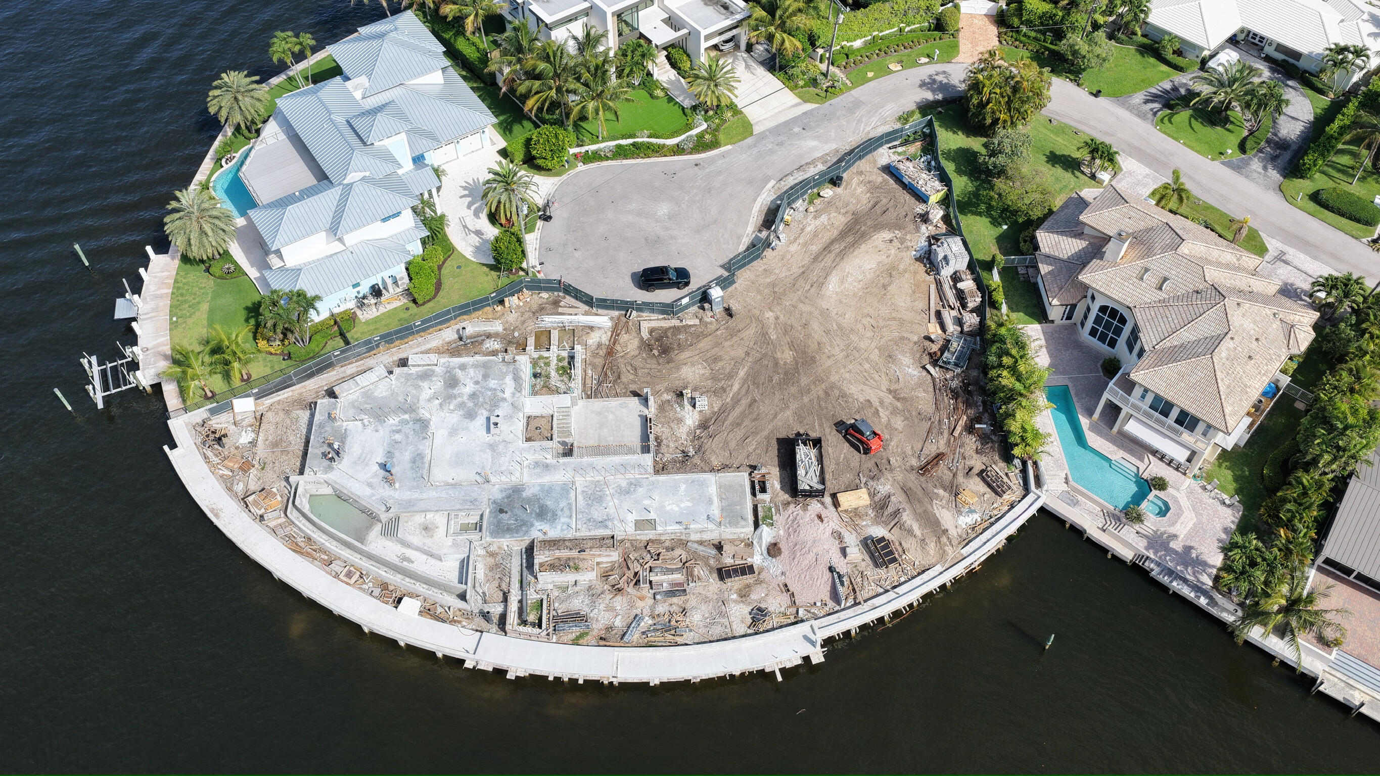 92 Island Drive S