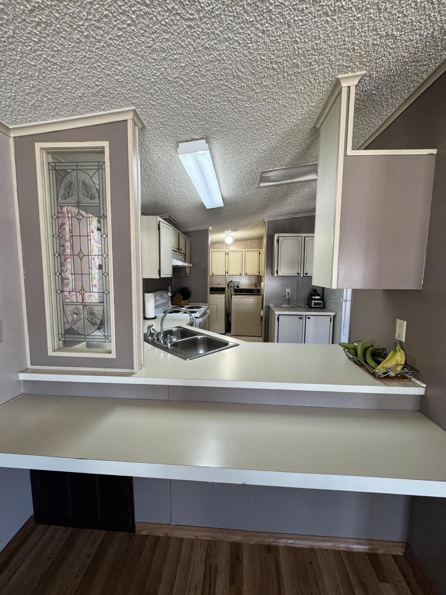 13953 Adelfa Avenue Property Photo 16