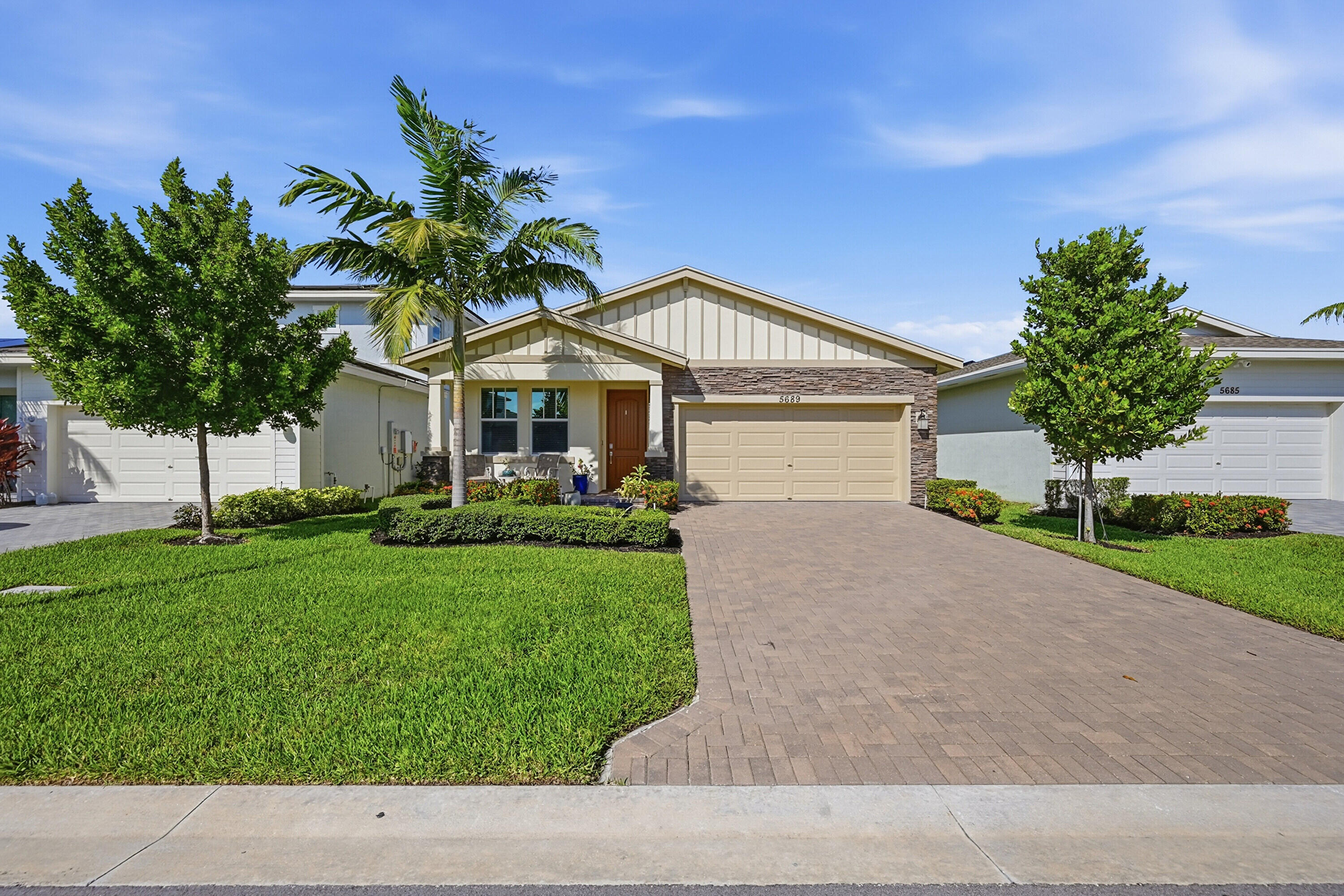 5689 Graceful Way Property Photo 1