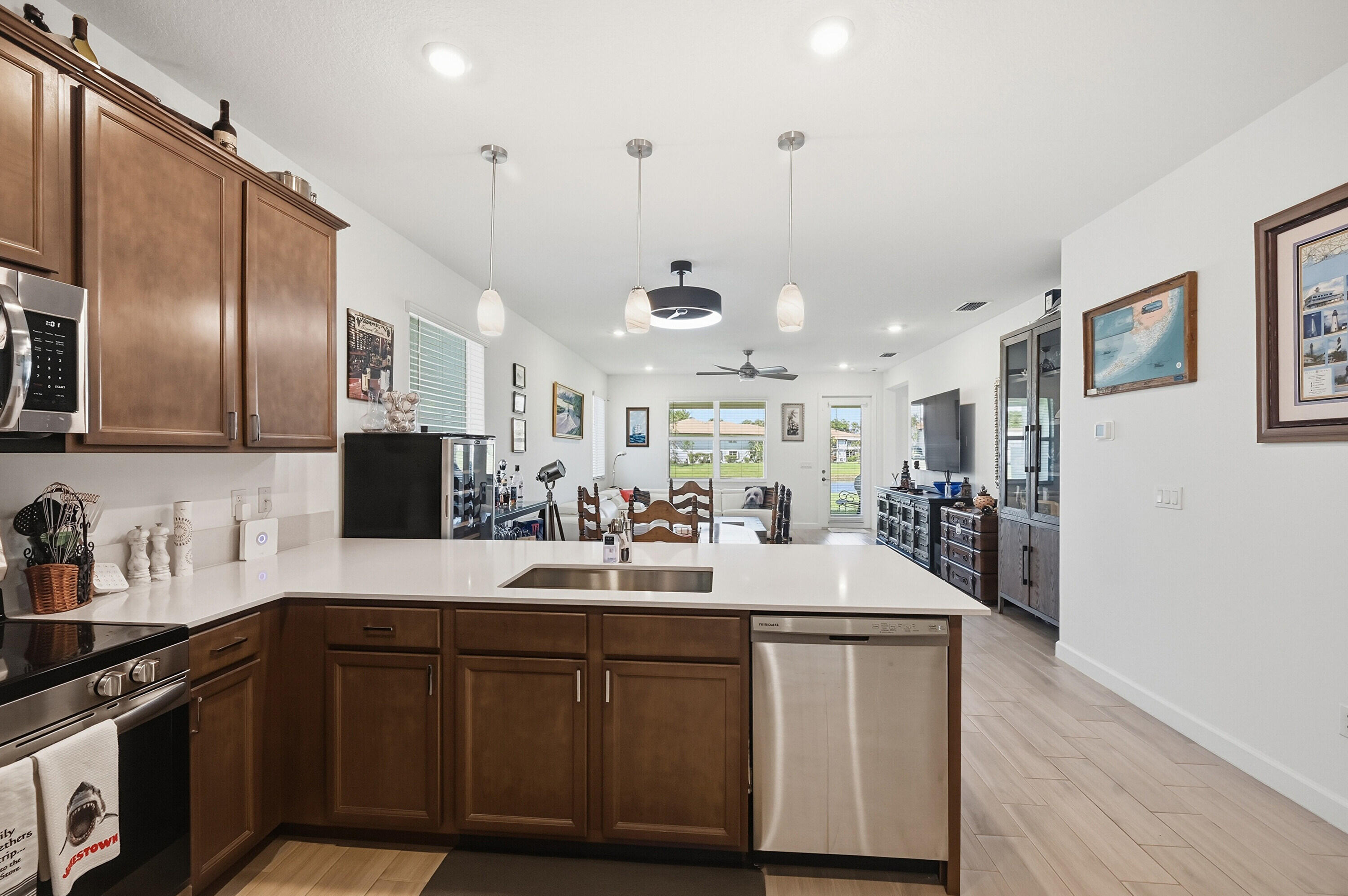 5689 Graceful Way Property Photo 10