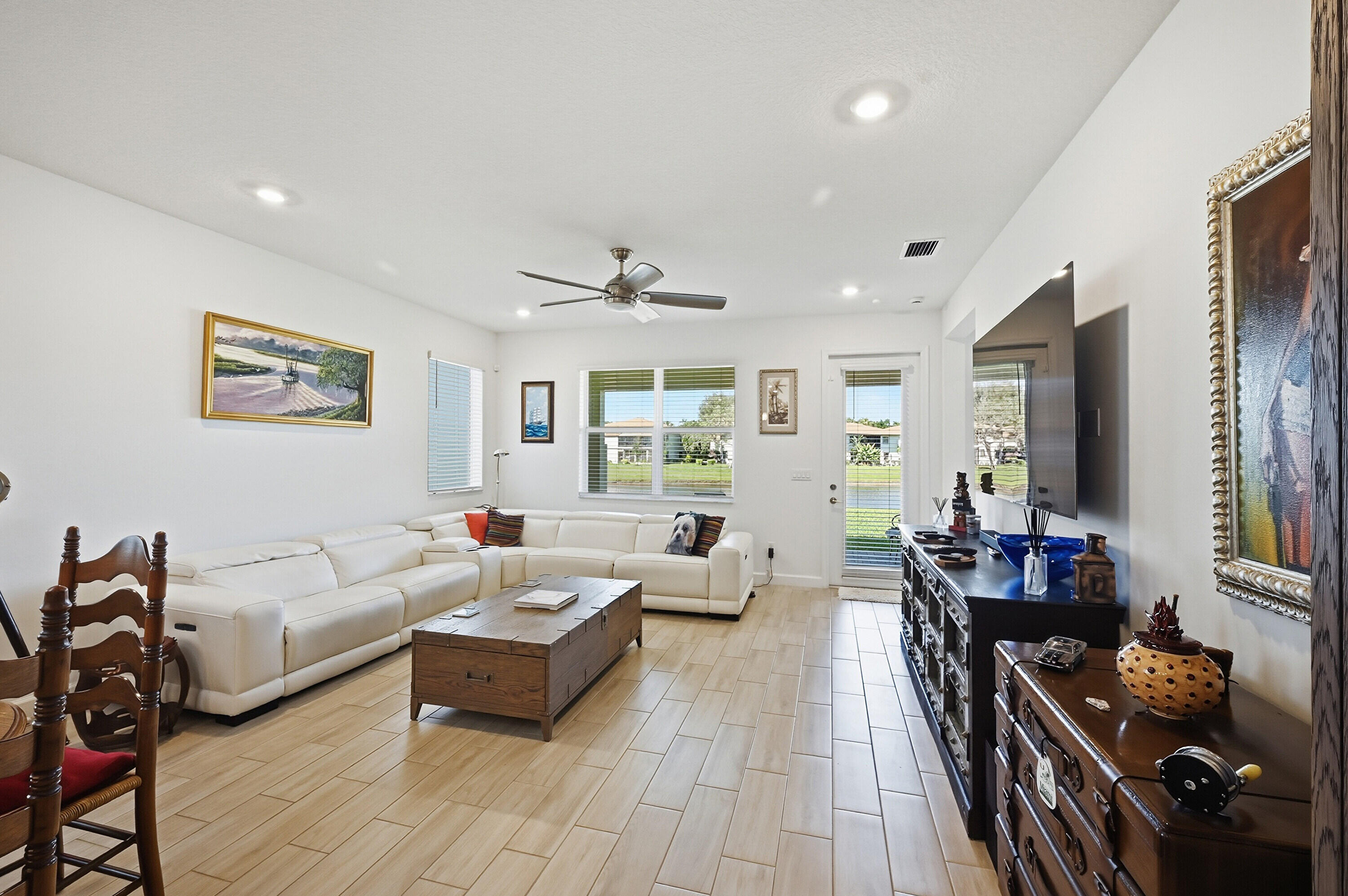 5689 Graceful Way Property Photo 15