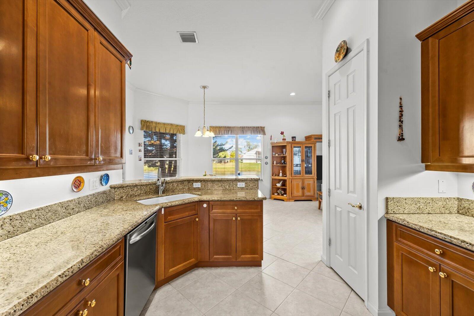 486 Nw Blue Lake Drive Property Photo 19