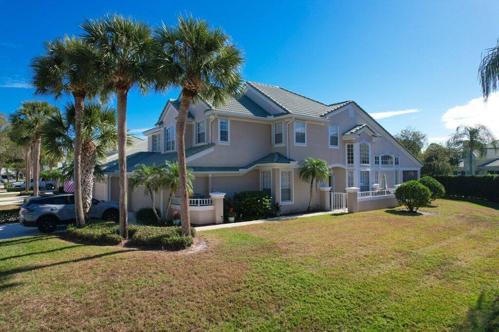 1686 SW Harbour Isles Circle Property Photo 1
